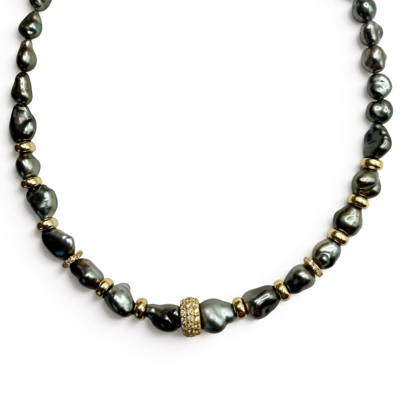 TAHITIAN NECKLACE WITH 14k GOLD AND DIAMOND BEAD