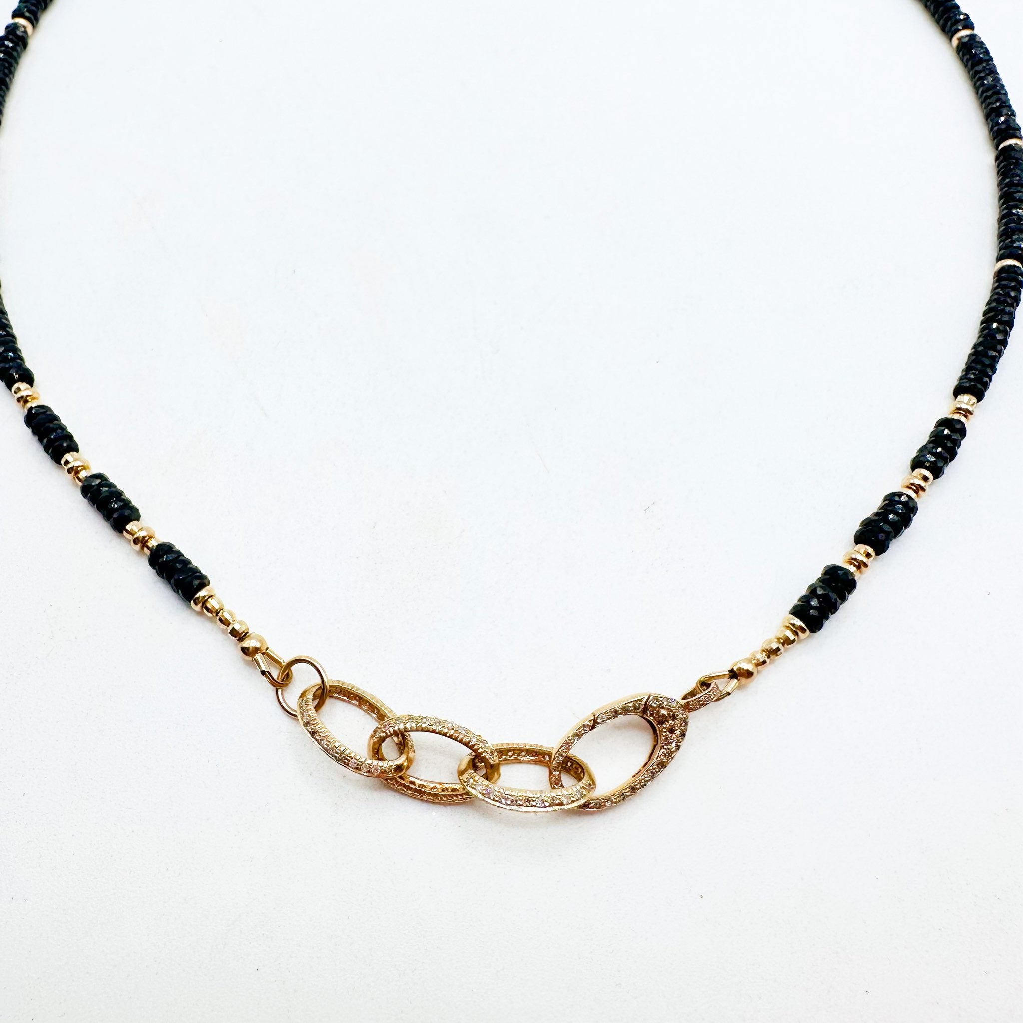 BLACK SPINEL AND DIAMOND LINK NECKLACE