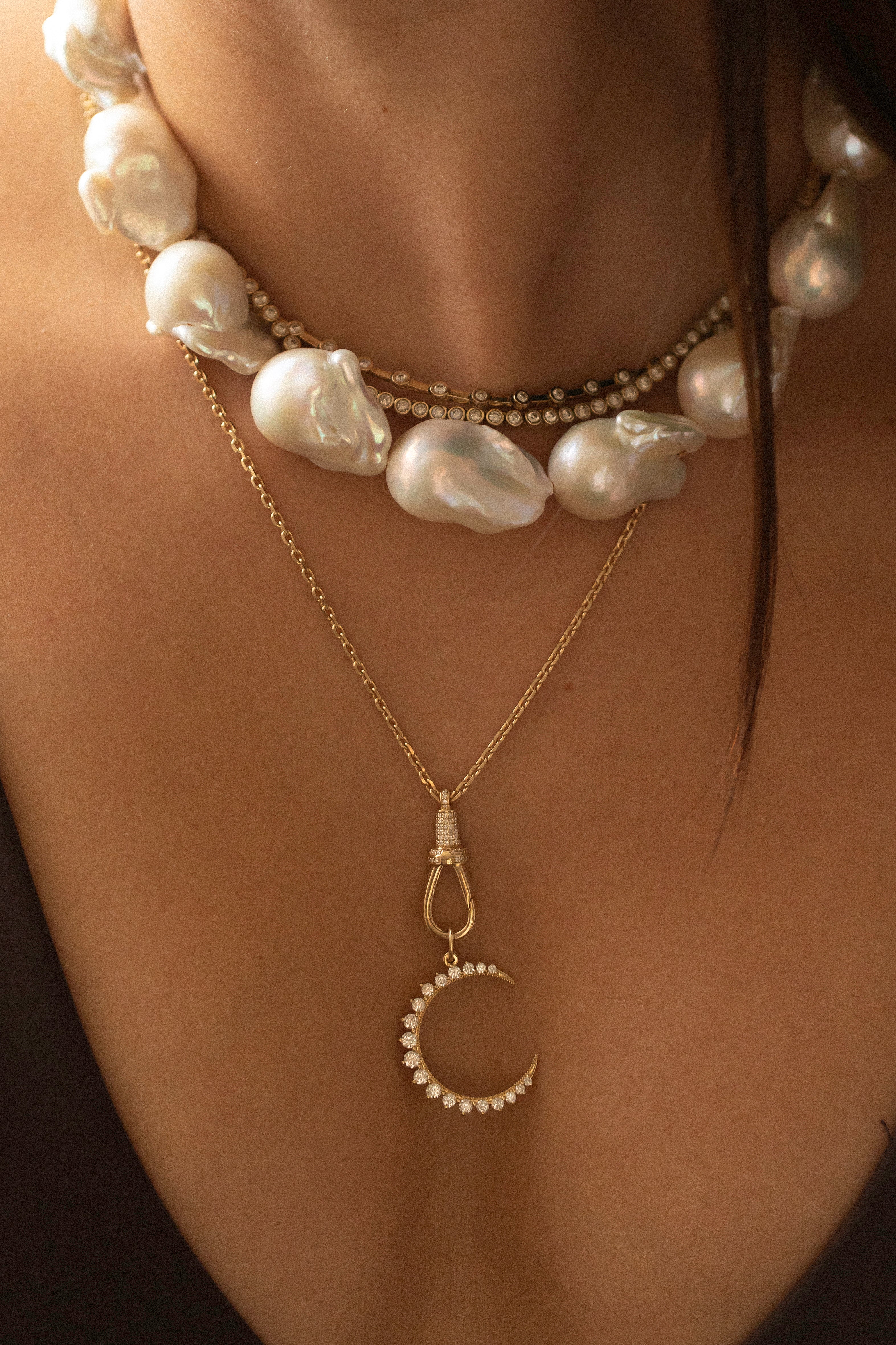 BAROQUE PEARL NECKLACE