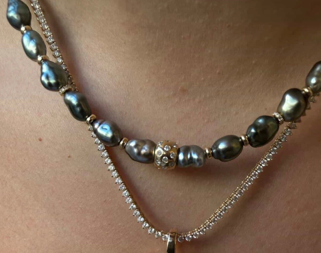 TAHITIAN NECKLACE WITH 14k GOLD AND DIAMOND BEAD