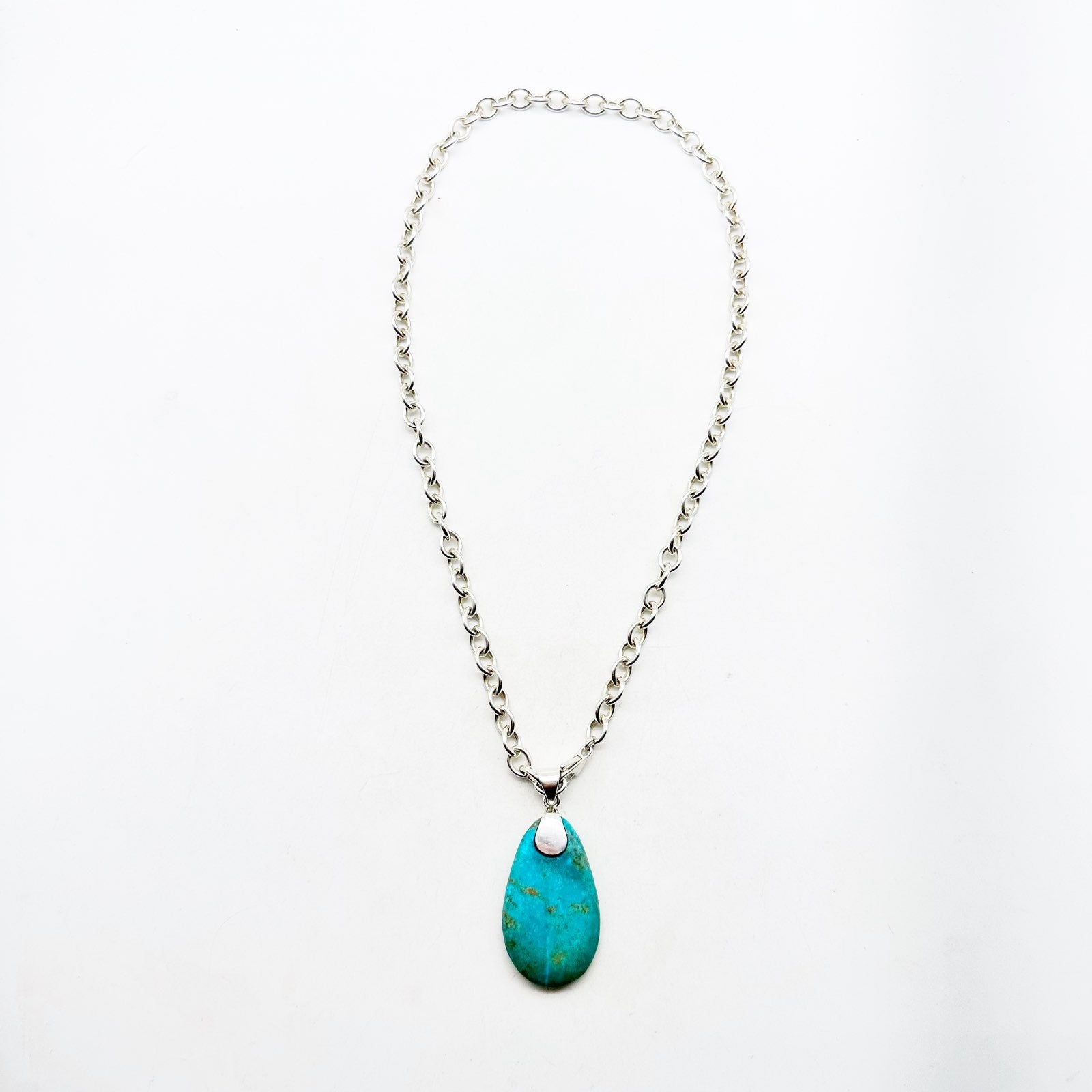 TURQUOISE STONE ON SILVER CABLE CHAIN