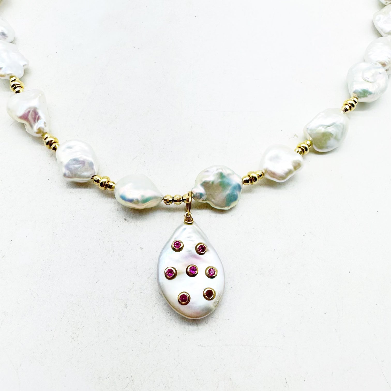 WHITE KEISHI PEARL NECKLACE