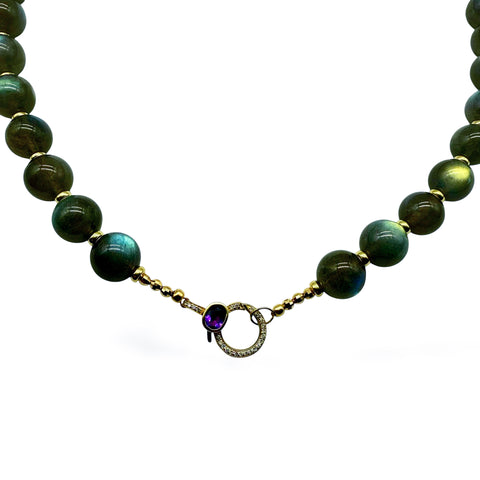 LABRADORITE BEADED ROUND NECKLACE WIRH AMETHYST AND DIAMOD CLASP