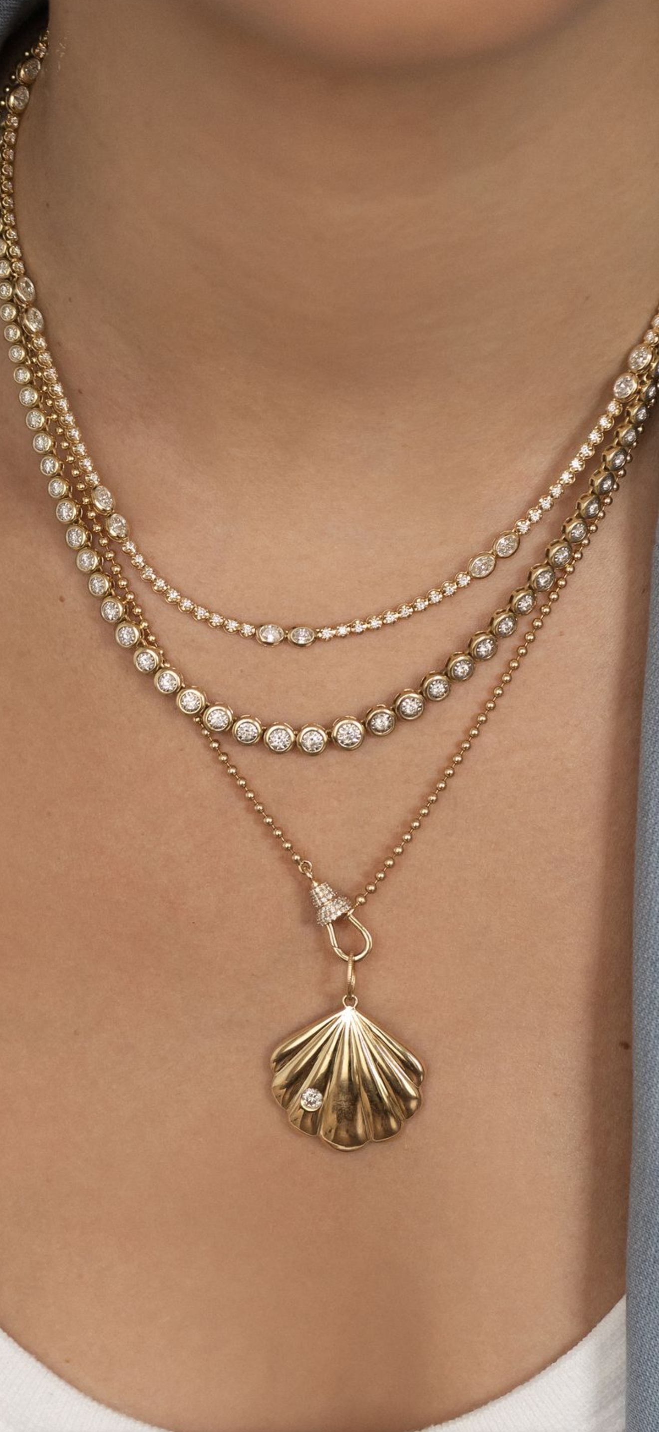 14K GOLD LARGE BEZEL DIAMOND  TENNIS NECKLACE