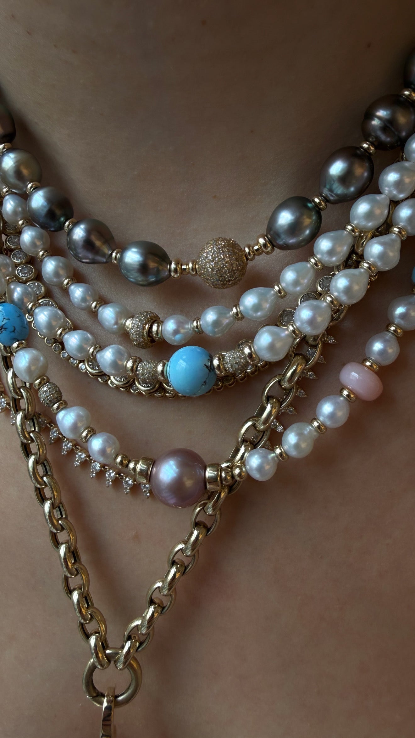 TAHITIAN PEARL NECKLACE WITH DIAMOND FOCAL BEAD