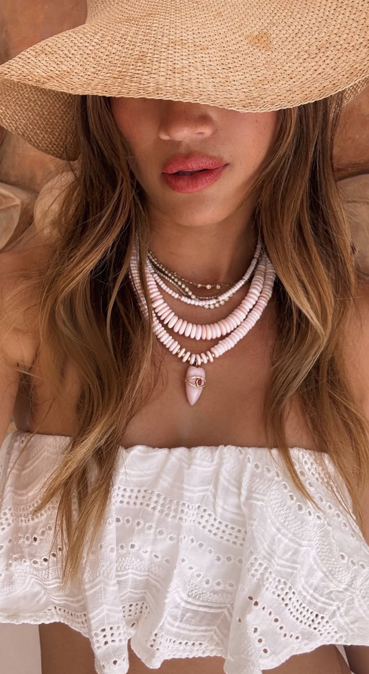 8MM PINK SHELL & 14K GOLD & DIAMOND BEAD NECKLACE