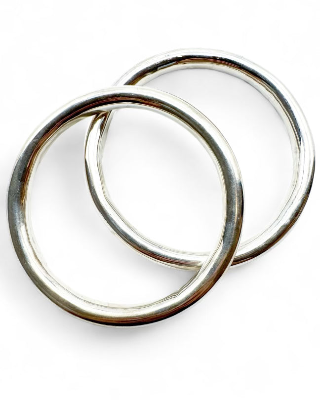 SILVER ROUND BANGLE