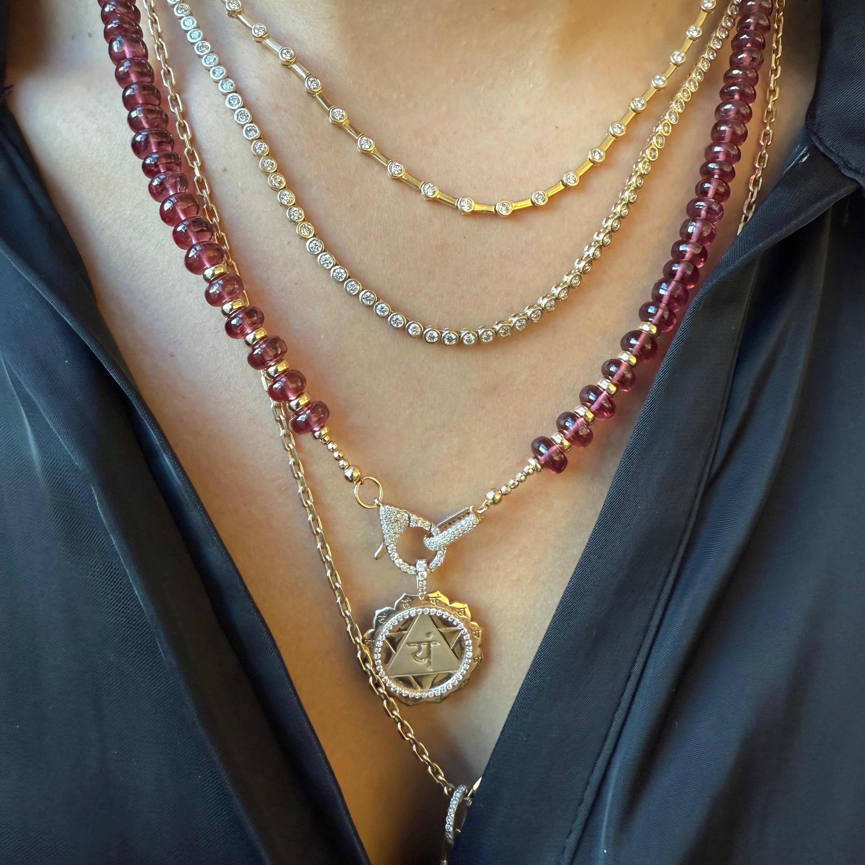 GARNET AT 14K GOLD AND DIAMOND NECKLACE