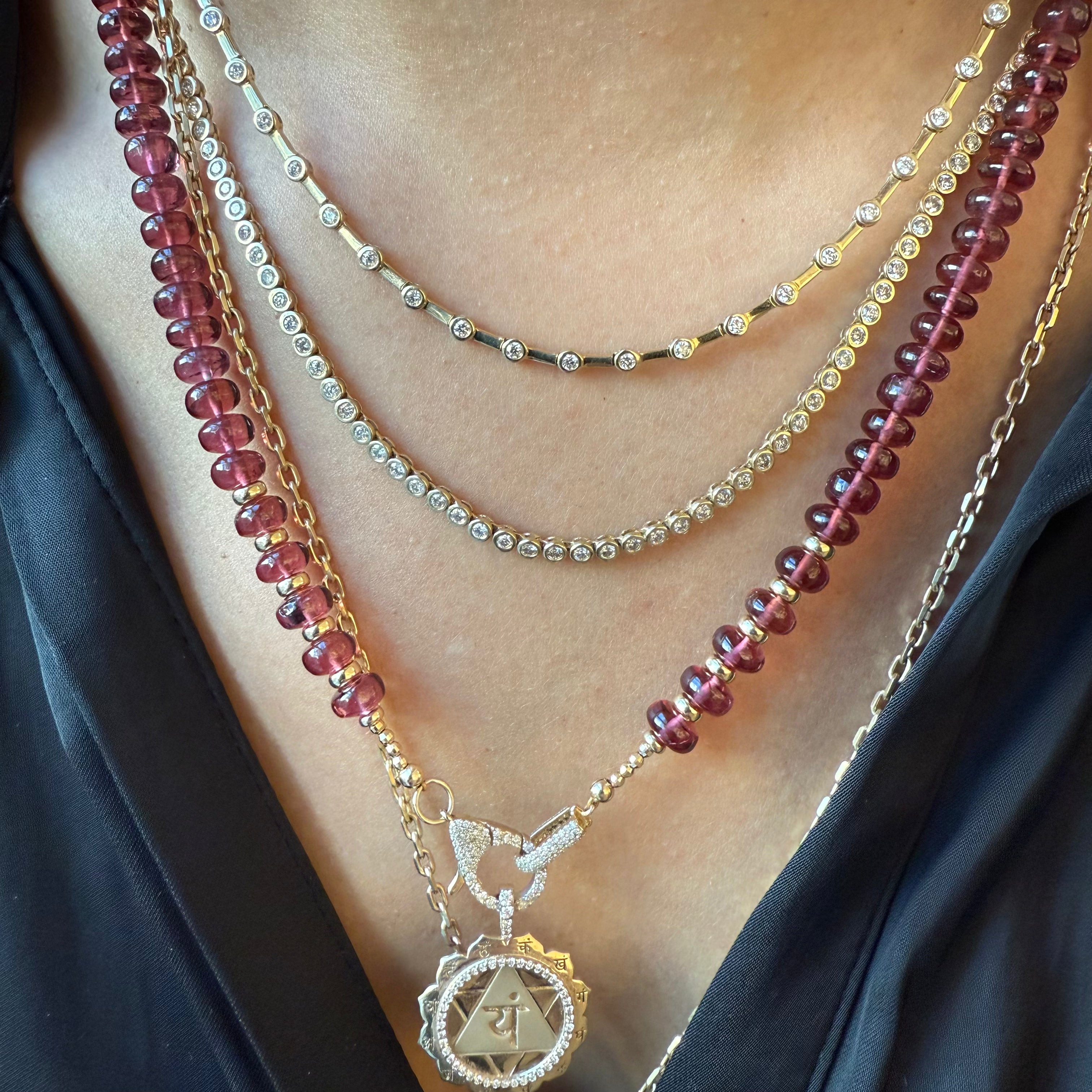 GARNET AT 14K GOLD AND DIAMOND NECKLACE