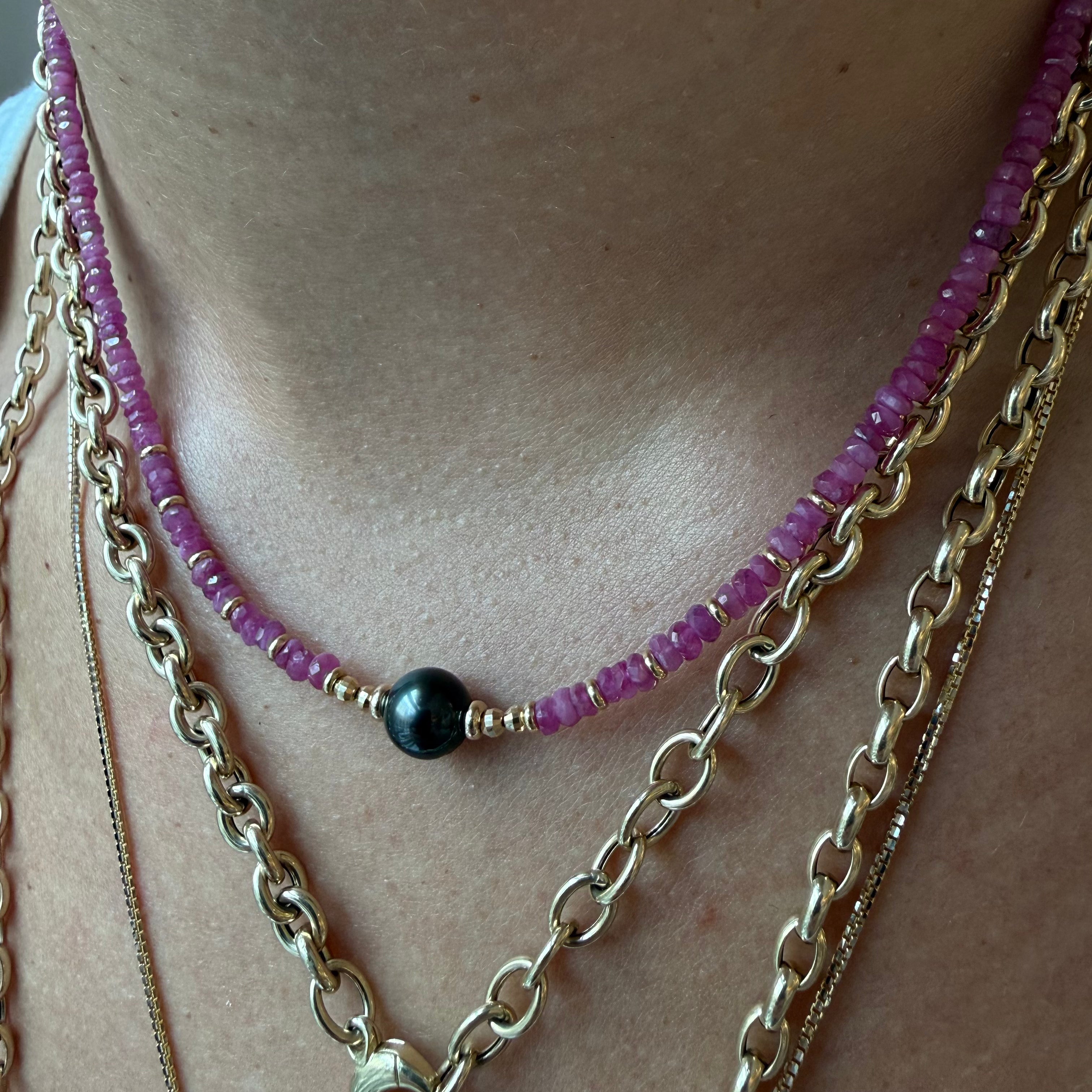 TURQUOISE OR PINK SAPPHIRE AND BABY TAHITIAN PEARL NECKLACE