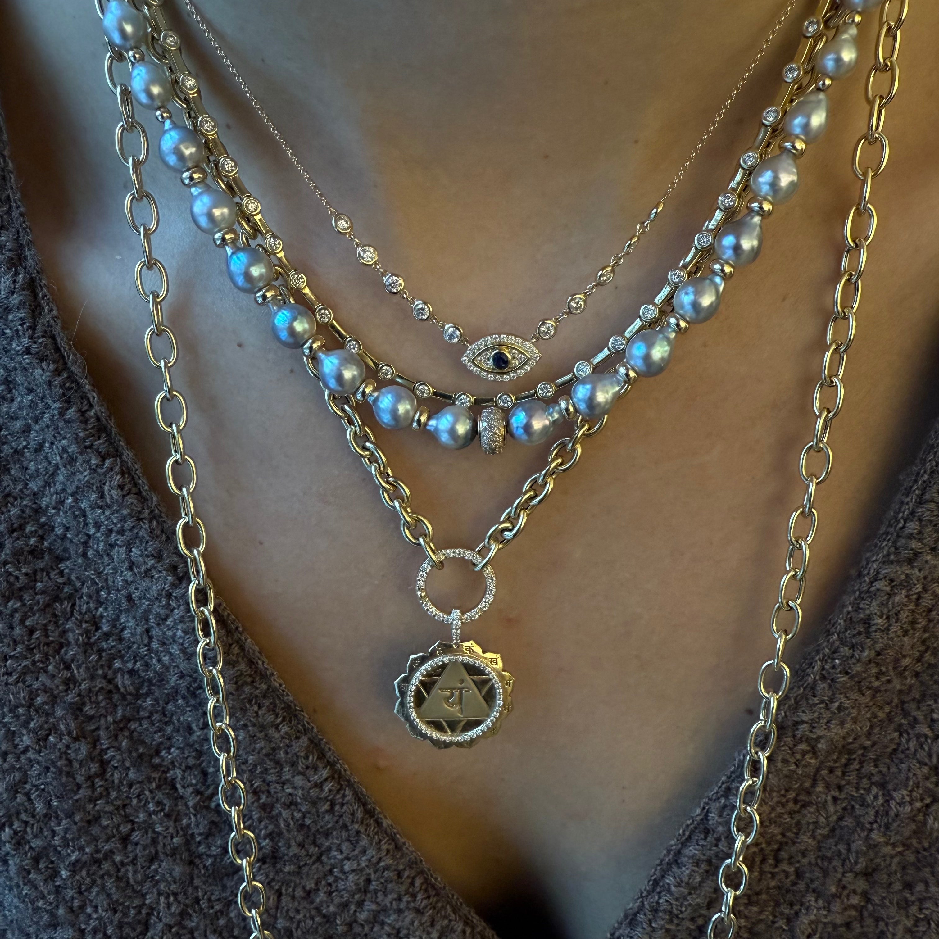 AKOYA PEARL AND 14K GOLD NECKLACE WITH DIAMOND FOCAL BEAD