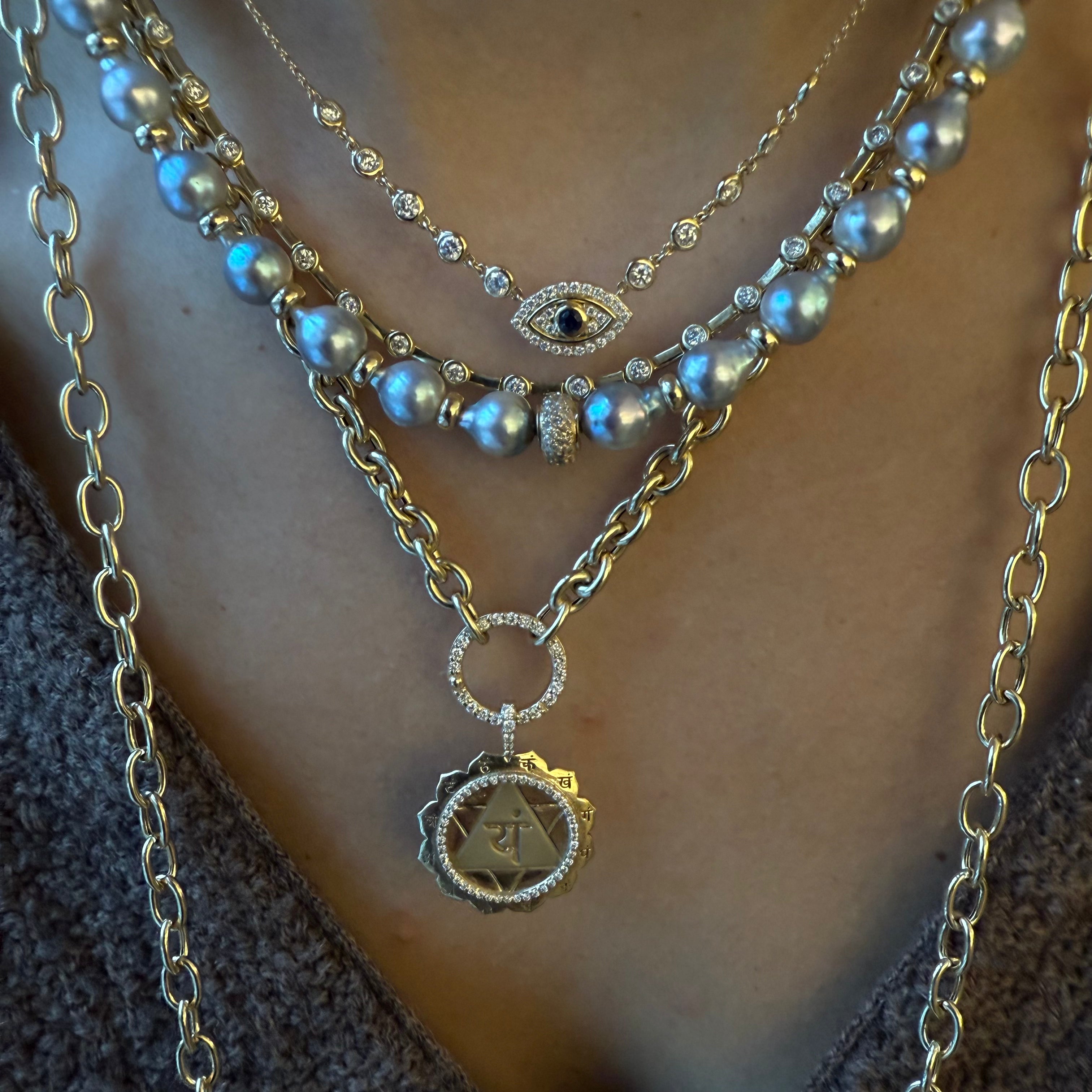 AKOYA PEARL AND 14K GOLD NECKLACE WITH DIAMOND FOCAL BEAD
