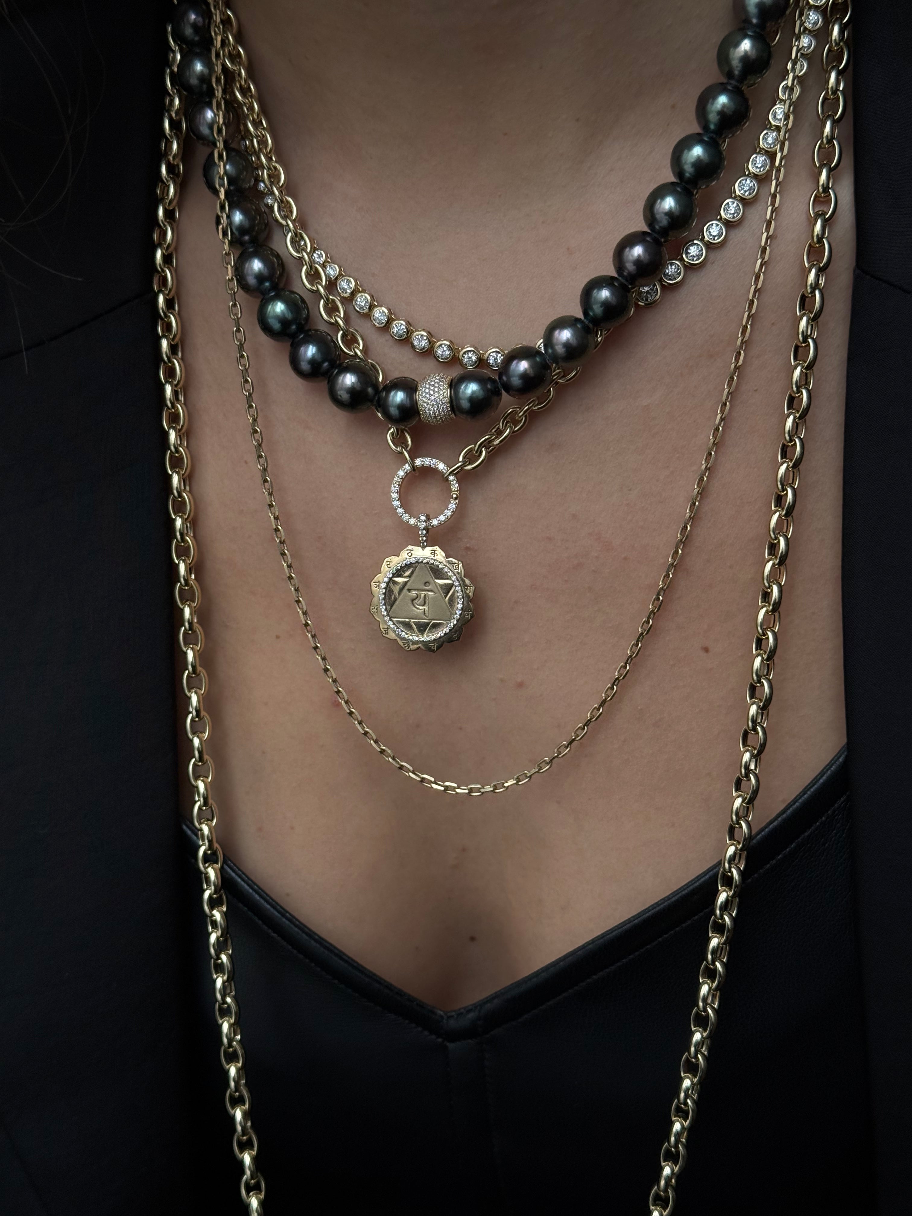 TAHITIAN PEARL NECKLACE WITH 14K GOLD