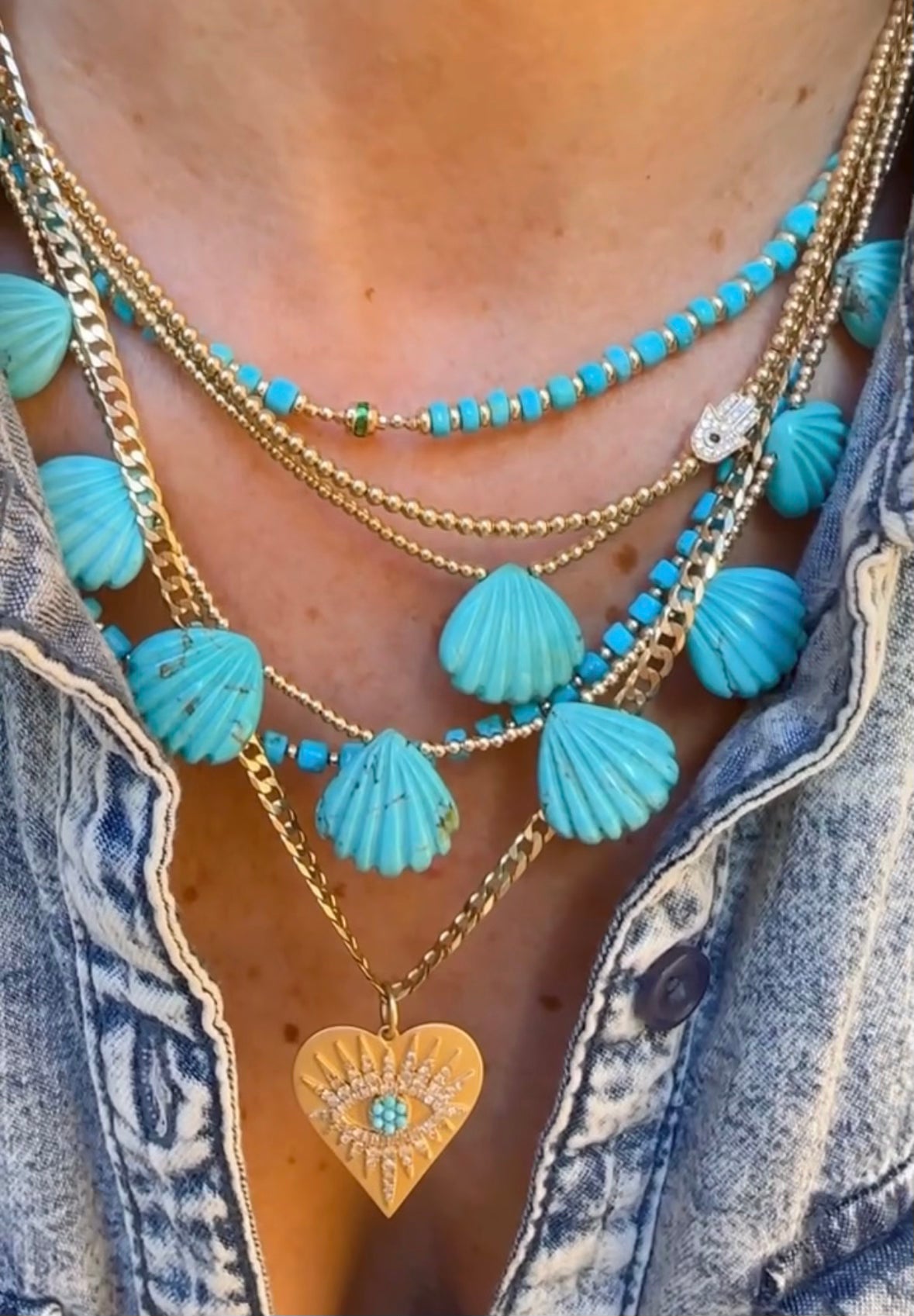 TURQUOISE SHELL NECKLACE WITH GOLD BEADS