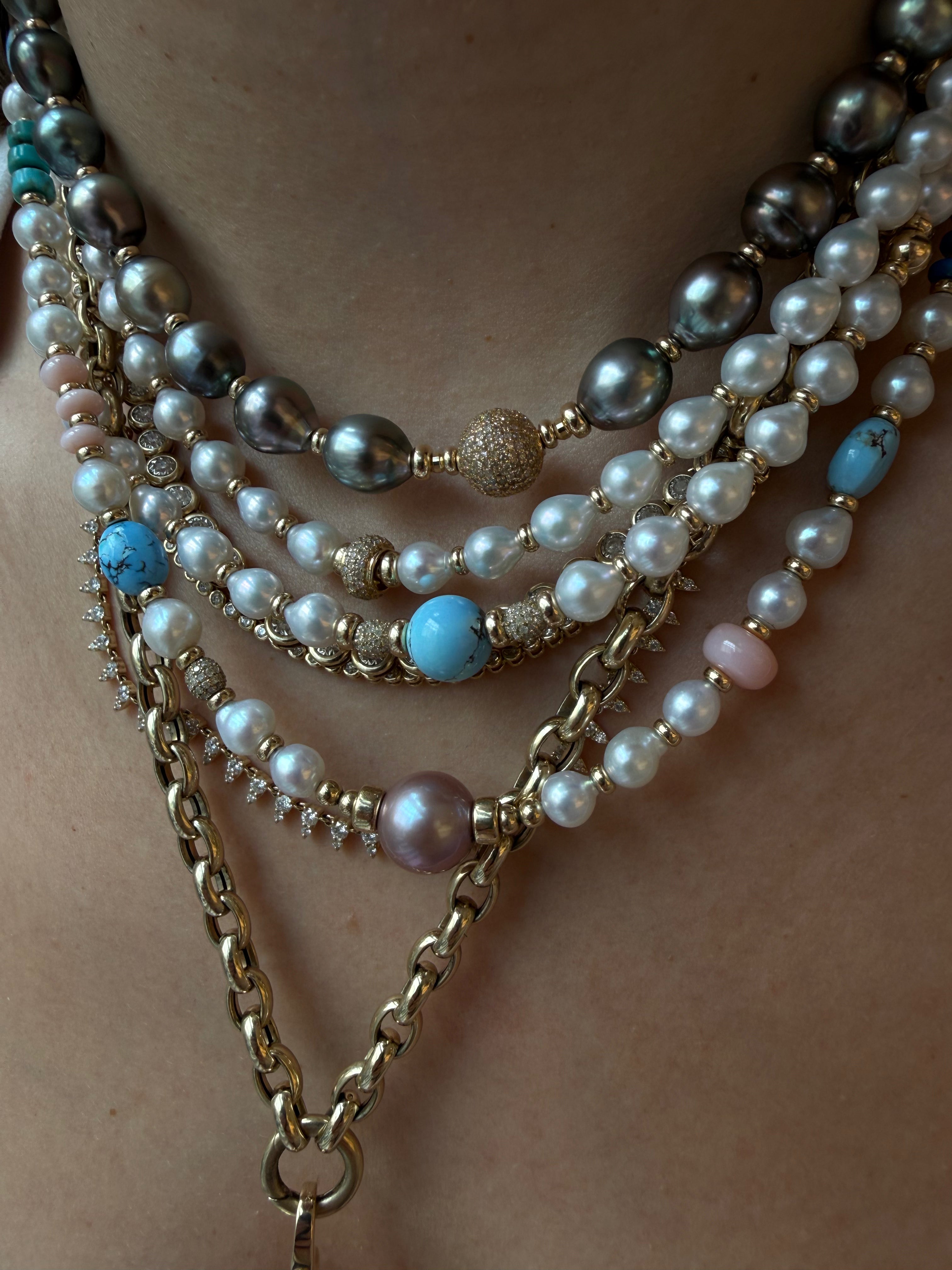 TAHITIAN PEARL NECKLACE WITH DIAMOND FOCAL BEAD