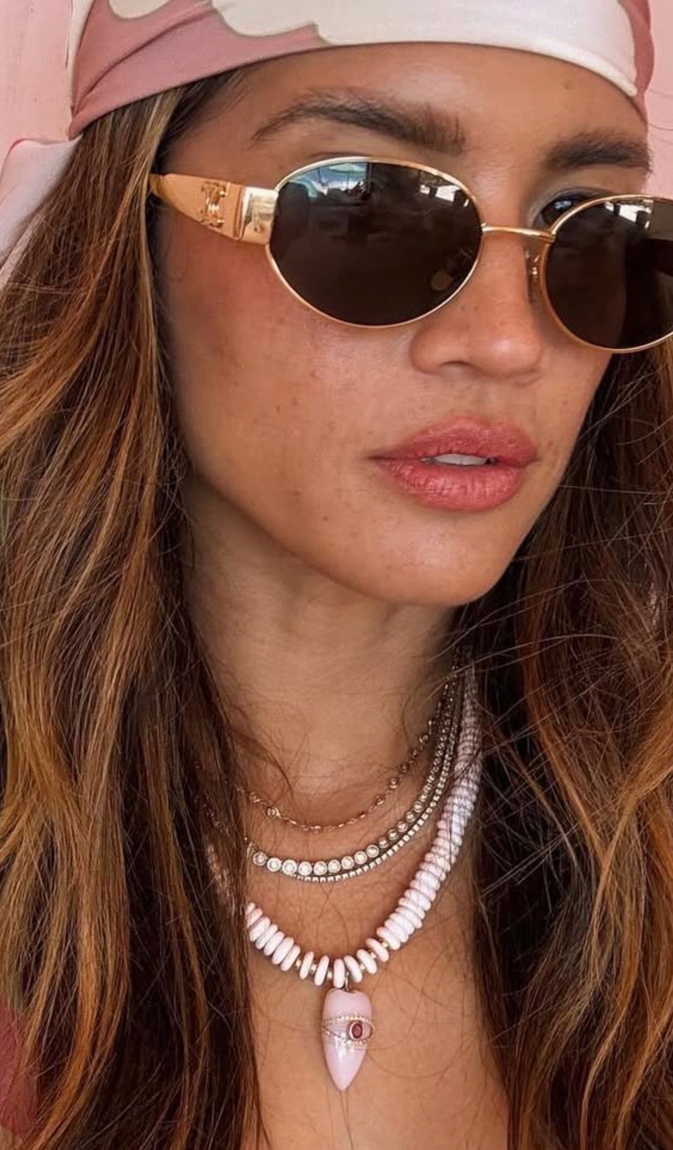 14k GOLD PINK OPAL & DIAMOND NECKLACE ON PINK SHELLS