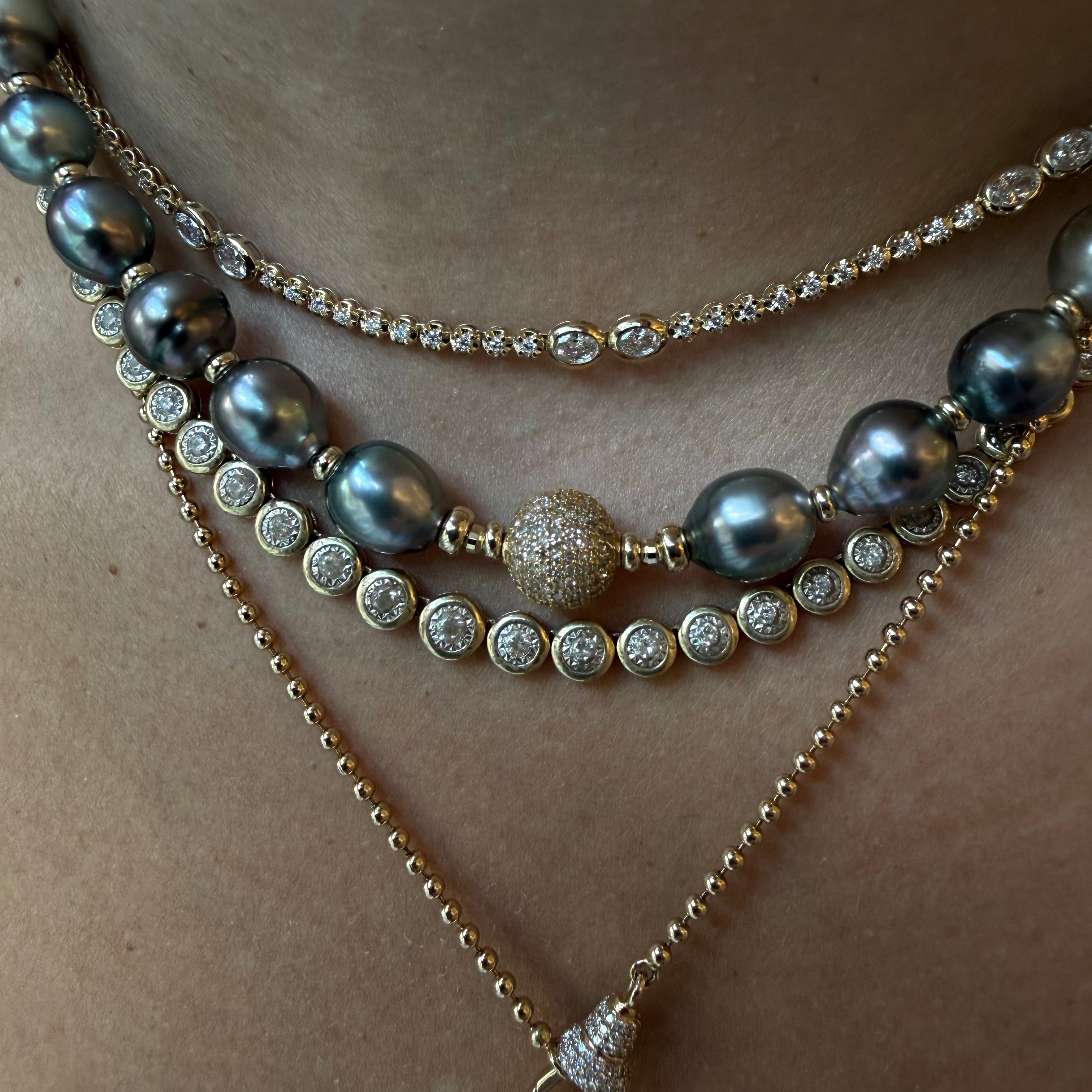 TAHITIAN PEARL NECKLACE WITH OR WITHOUT DIAMOND FOCAL BEAD