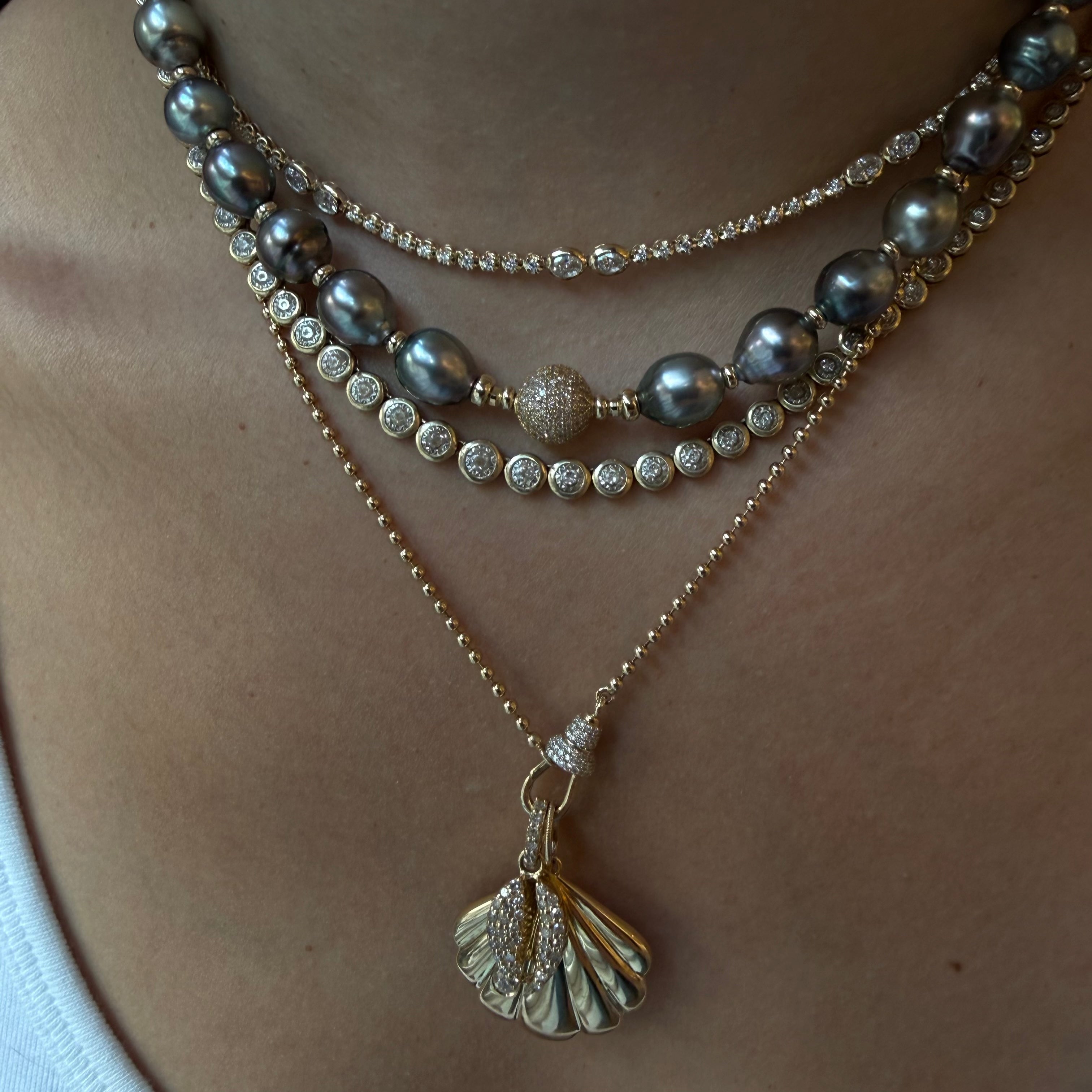 TAHITIAN PEARL NECKLACE WITH OR WITHOUT DIAMOND FOCAL BEAD