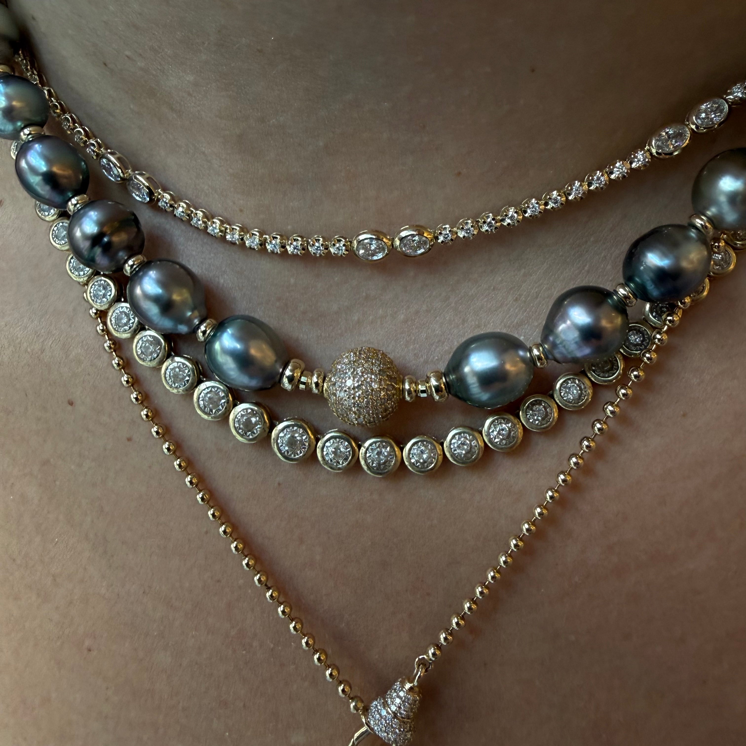 TAHITIAN PEARL NECKLACE WITH OR WITHOUT DIAMOND FOCAL BEAD