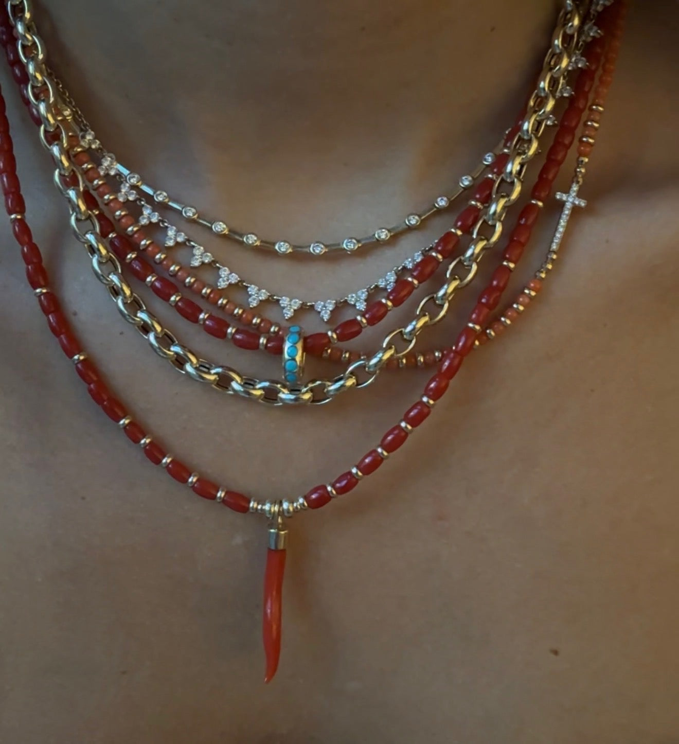 RED ITALIAN CORAL WITH CORAL CORNICELLO CHARM
