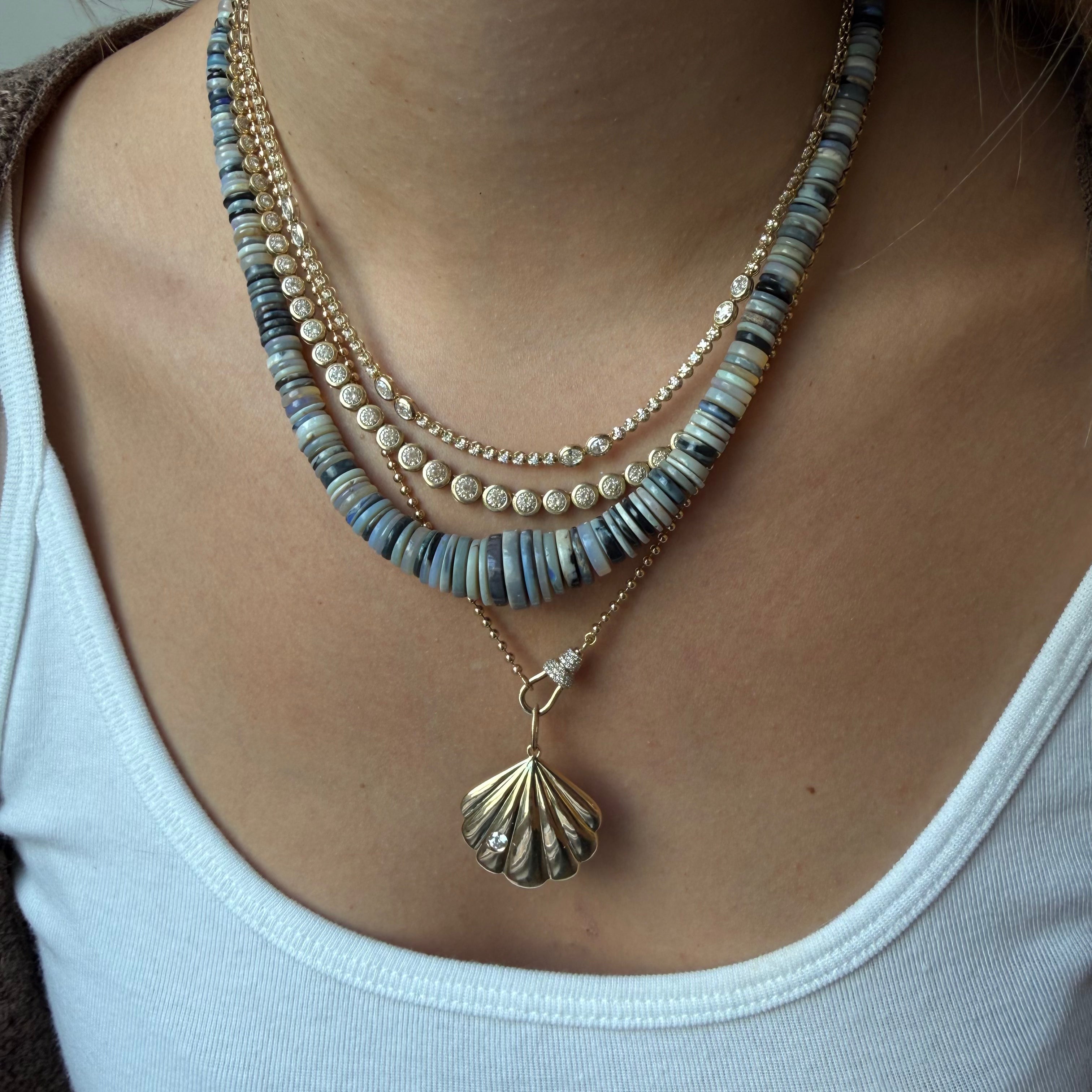 14K GOLD SHELL CHARM