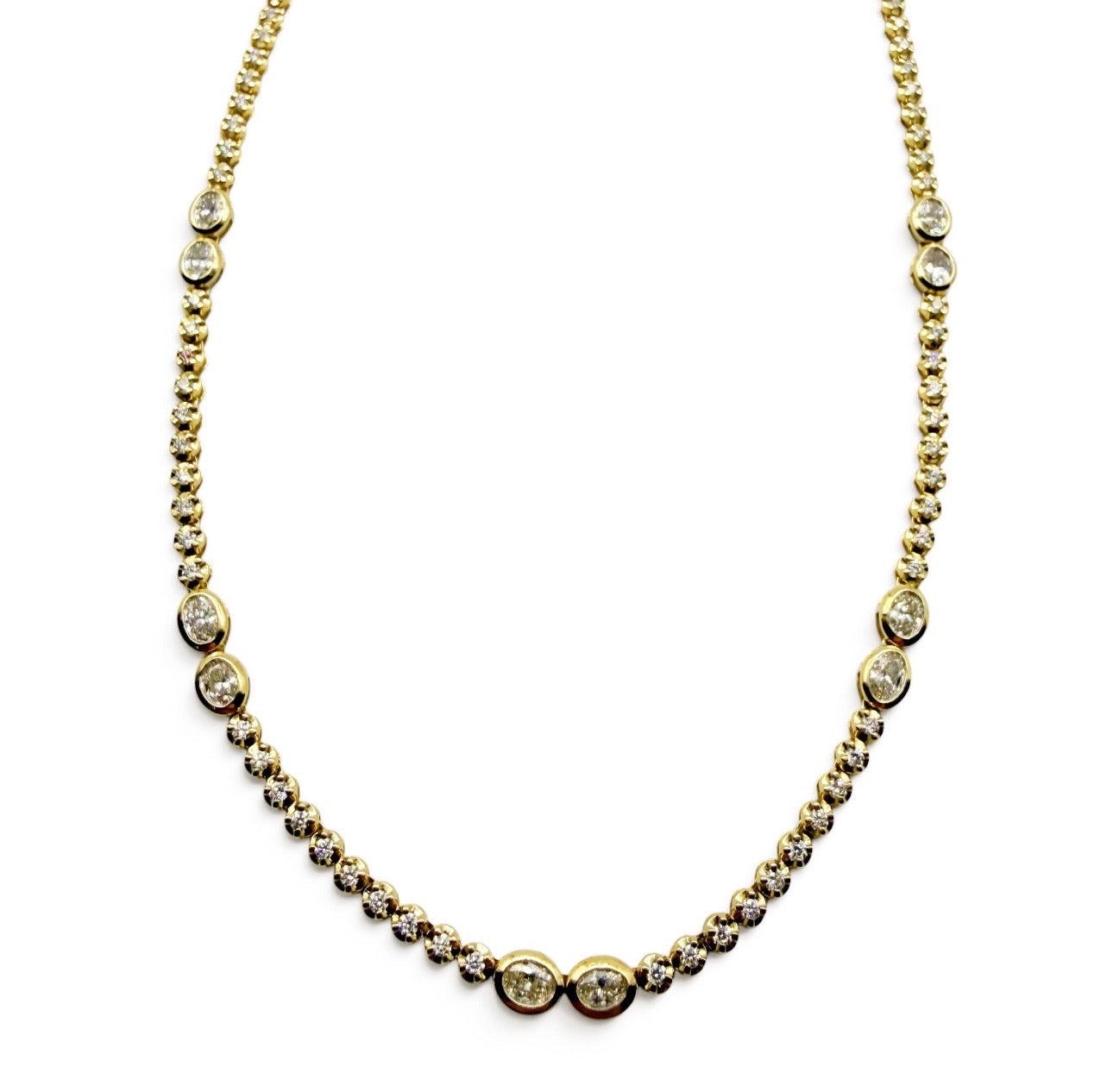 DIAMOND OVAL AND ROUND TENNIS NECKLACE WITH