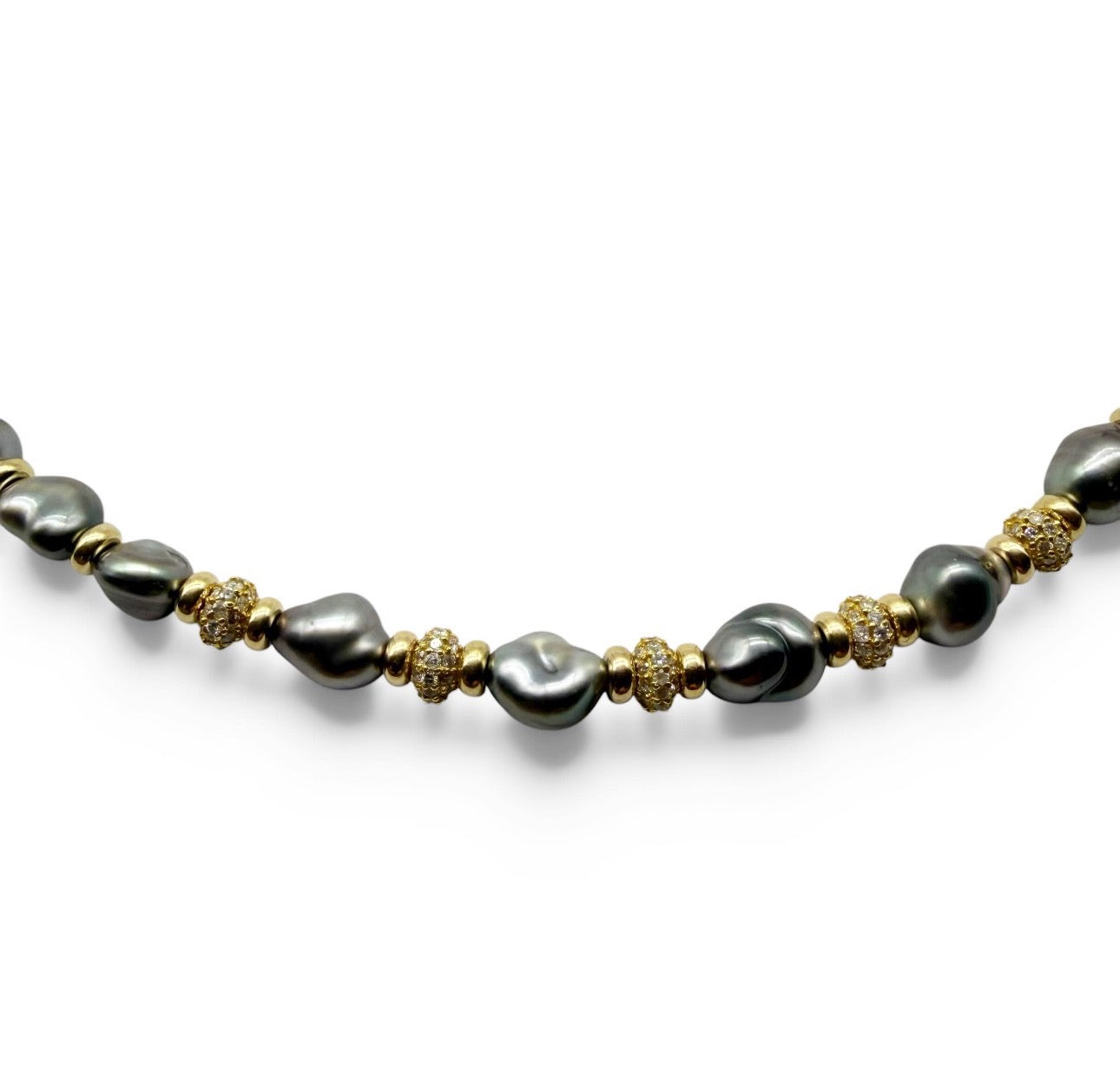 TAHITIAN GOLD AND DIAMOND NECKLACE