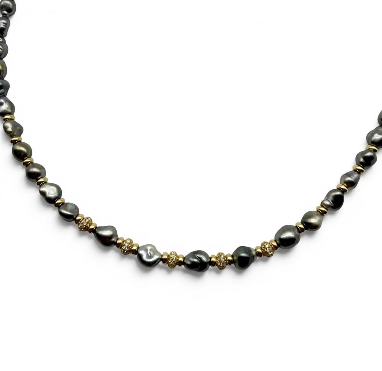 TAHITIAN GOLD AND DIAMOND NECKLACE