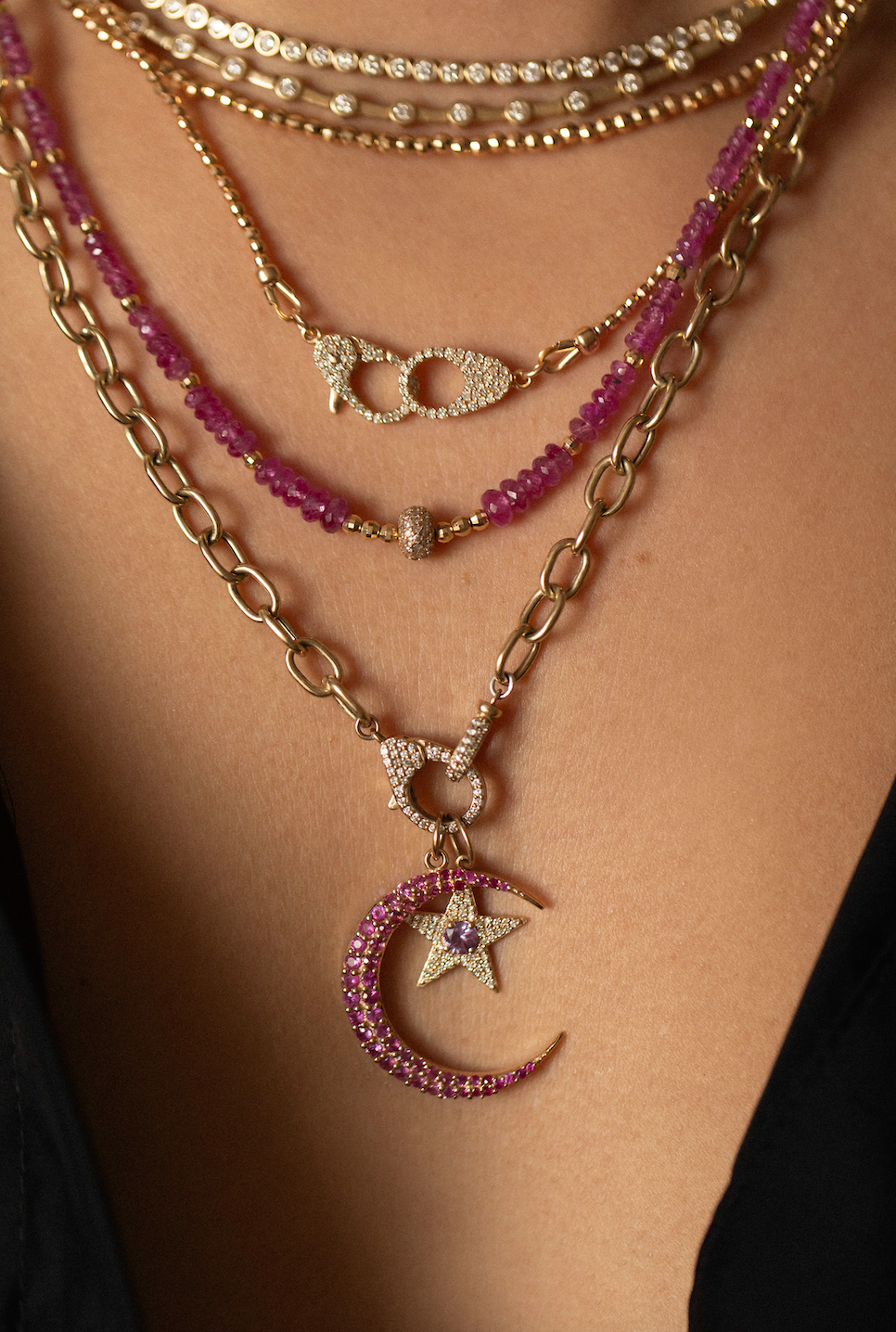 14K GOLD & PINK SAPPHIRE CRESCENT MOON