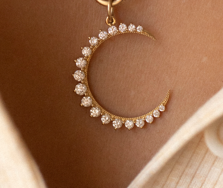 DIAMOND SPIKE CRESCENT MOON