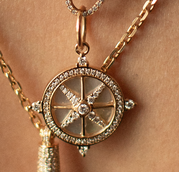 14K GOLD AND DIAMOND COMPASS PENDANT