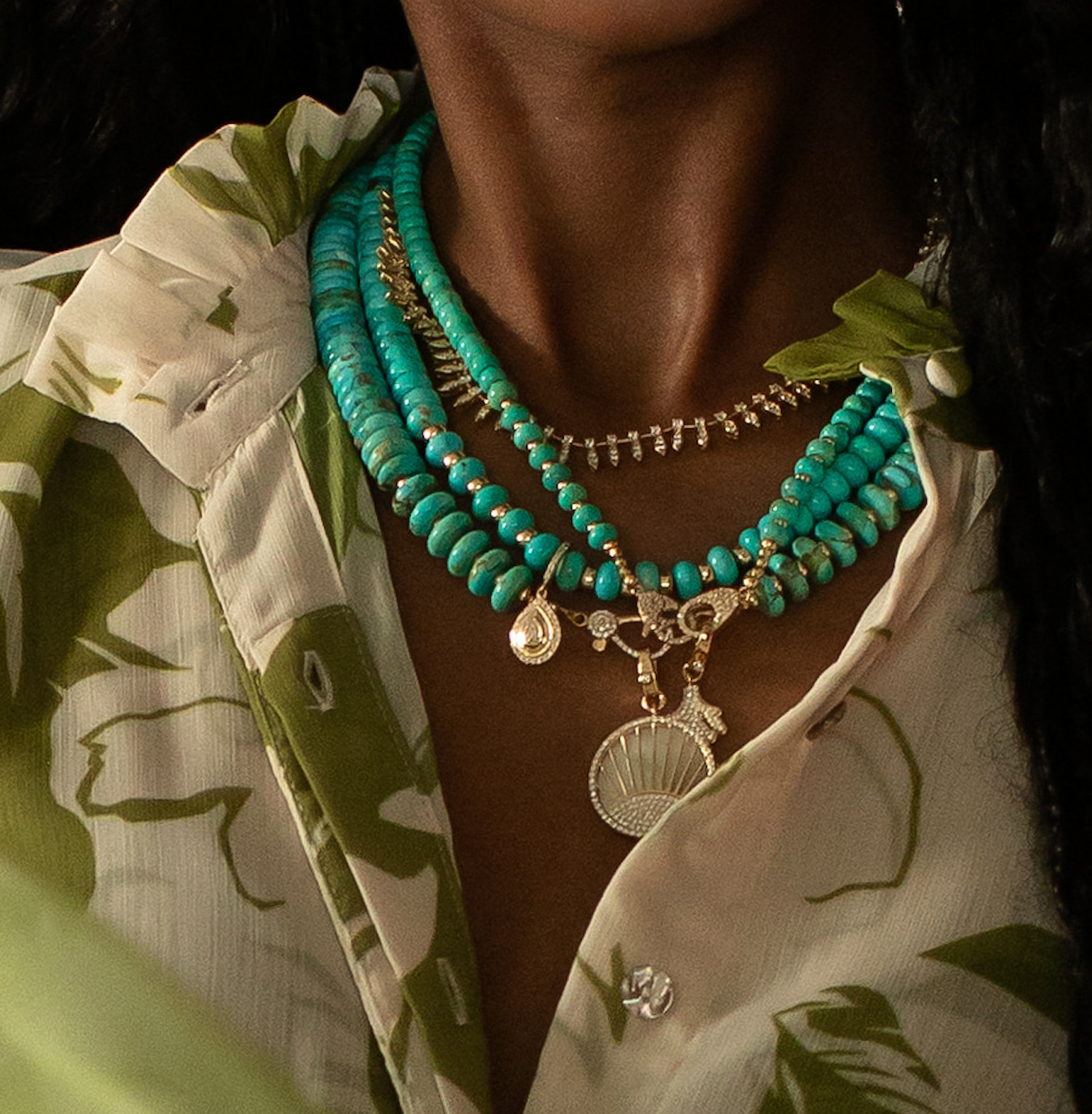 TURQUOISE NECKLACE WITH DIAMOND PENDANT