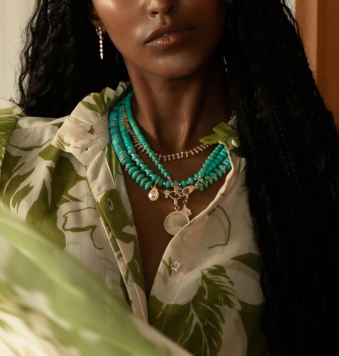 TURQUOISE NECKLACE WITH DIAMOND PENDANT
