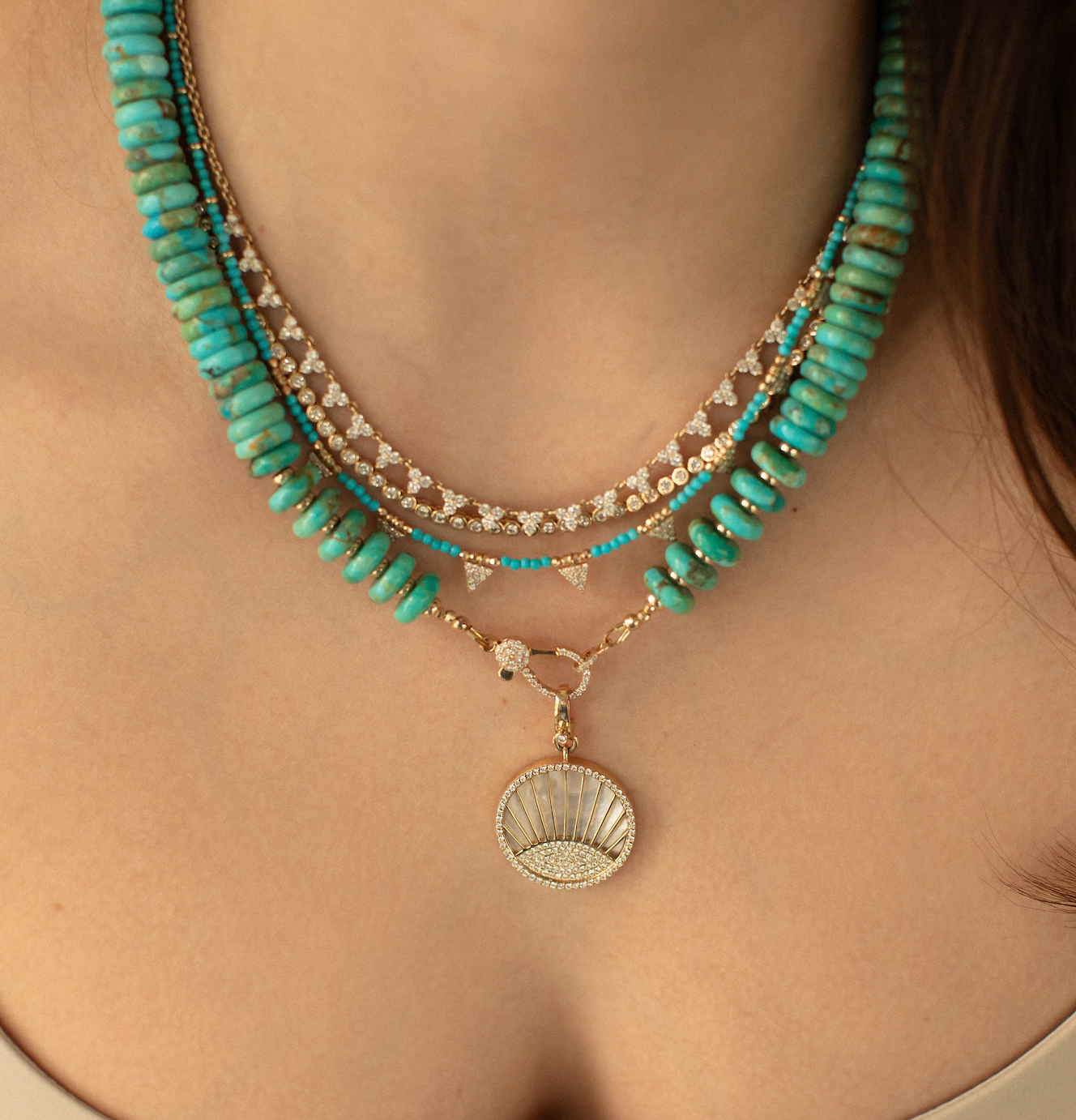 TURQUOISE NECKLACE WITH 14K GOLD AND DIAMOND FRONT CLASP