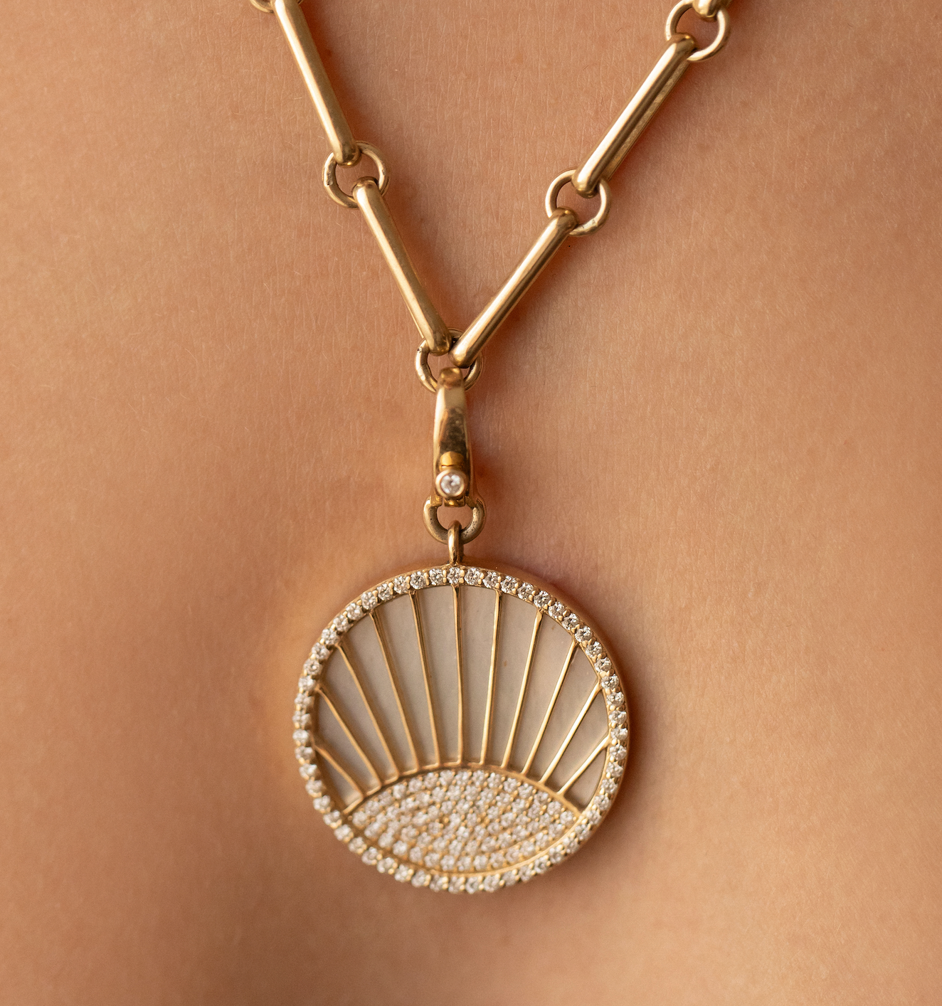 THE DIAMOND SUNRISE PENDANT