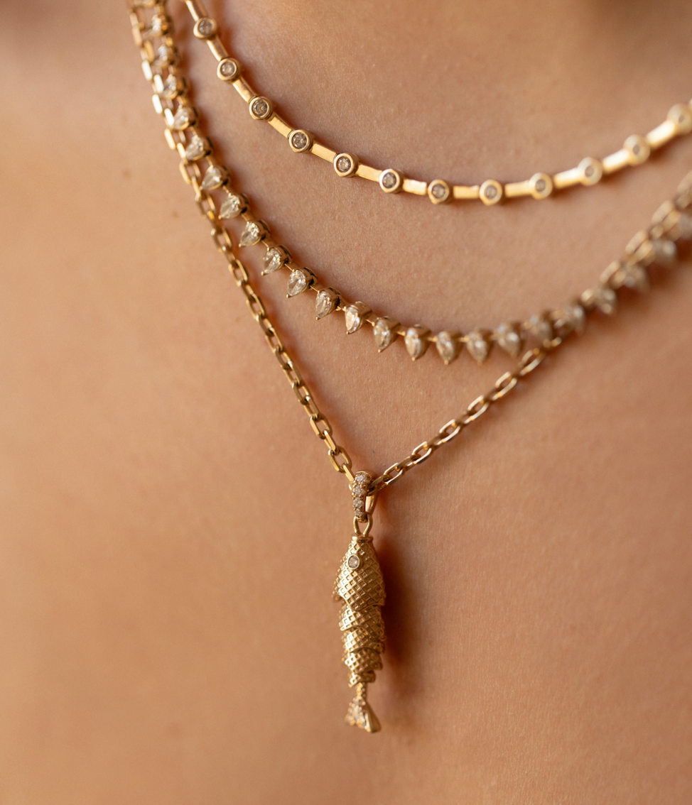 BEZEL DIAMOND TENNIS NECKLACE WITH GOLD BARS