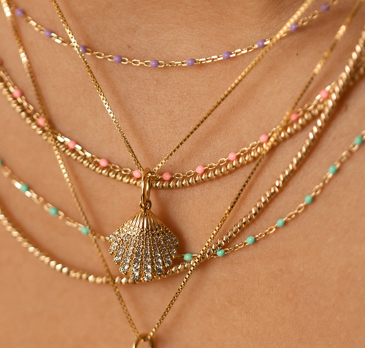 THE GOLD SPARKLE BEADED CHAIN