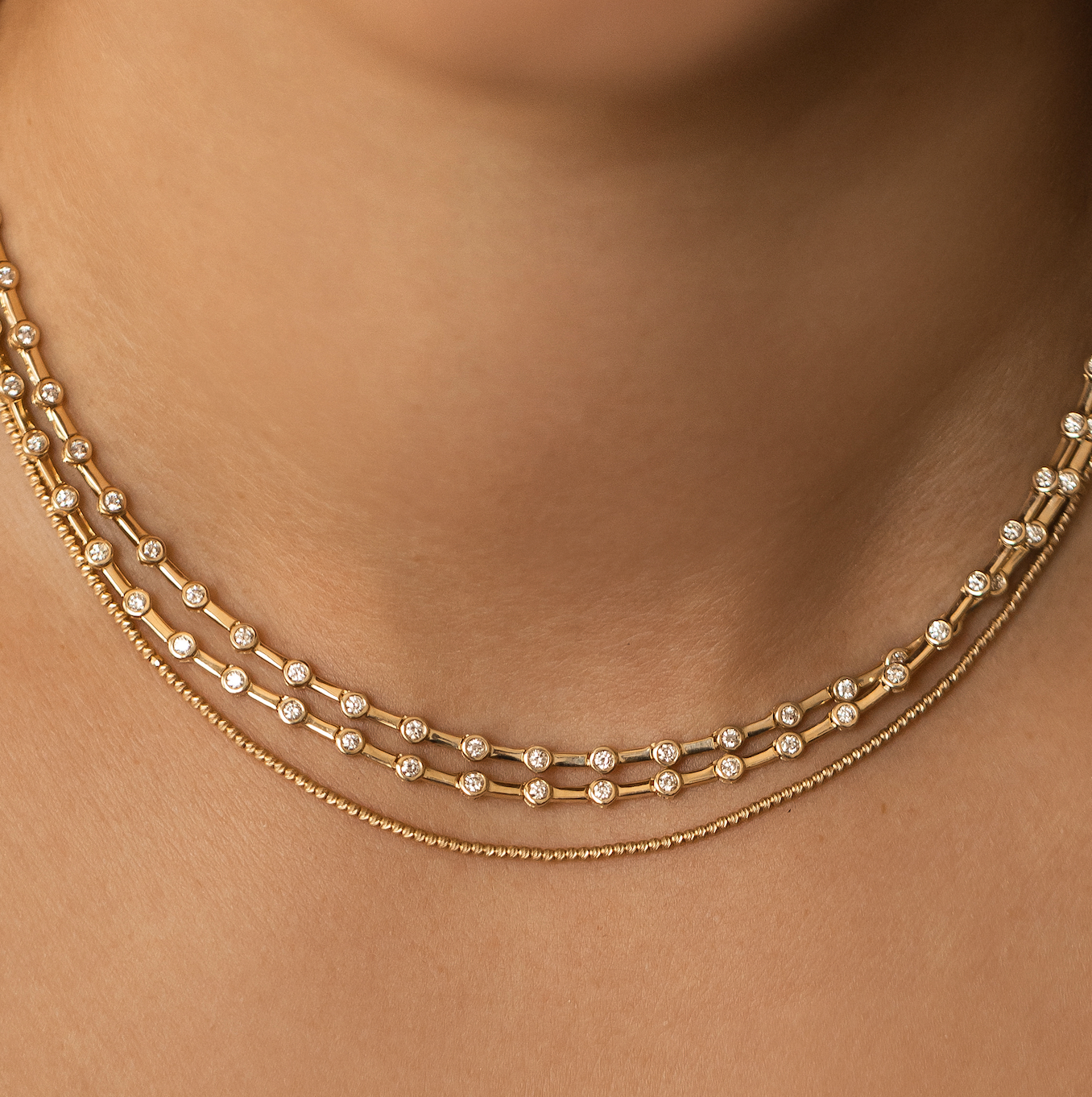 BEZEL DIAMOND TENNIS NECKLACE WITH GOLD BARS