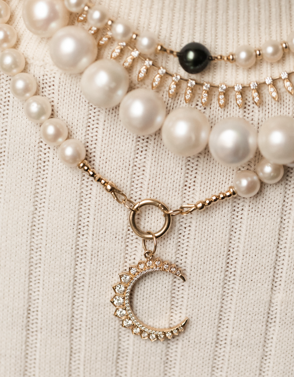 WHITE PEARL & TAHITIAN PEARL NECKLACE
