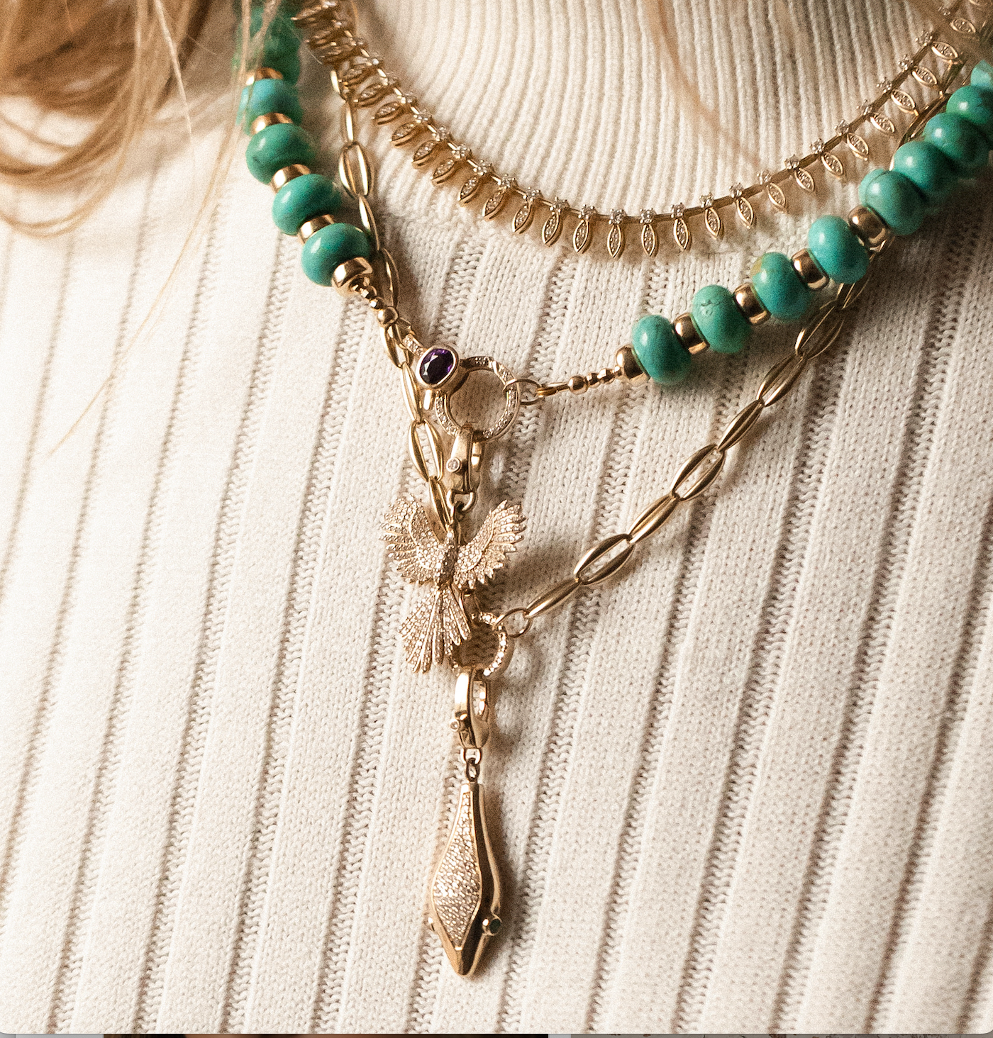 TURQUOISE NECKLACE WITH DIAMOND AND AMETHYST FRONT CLASP