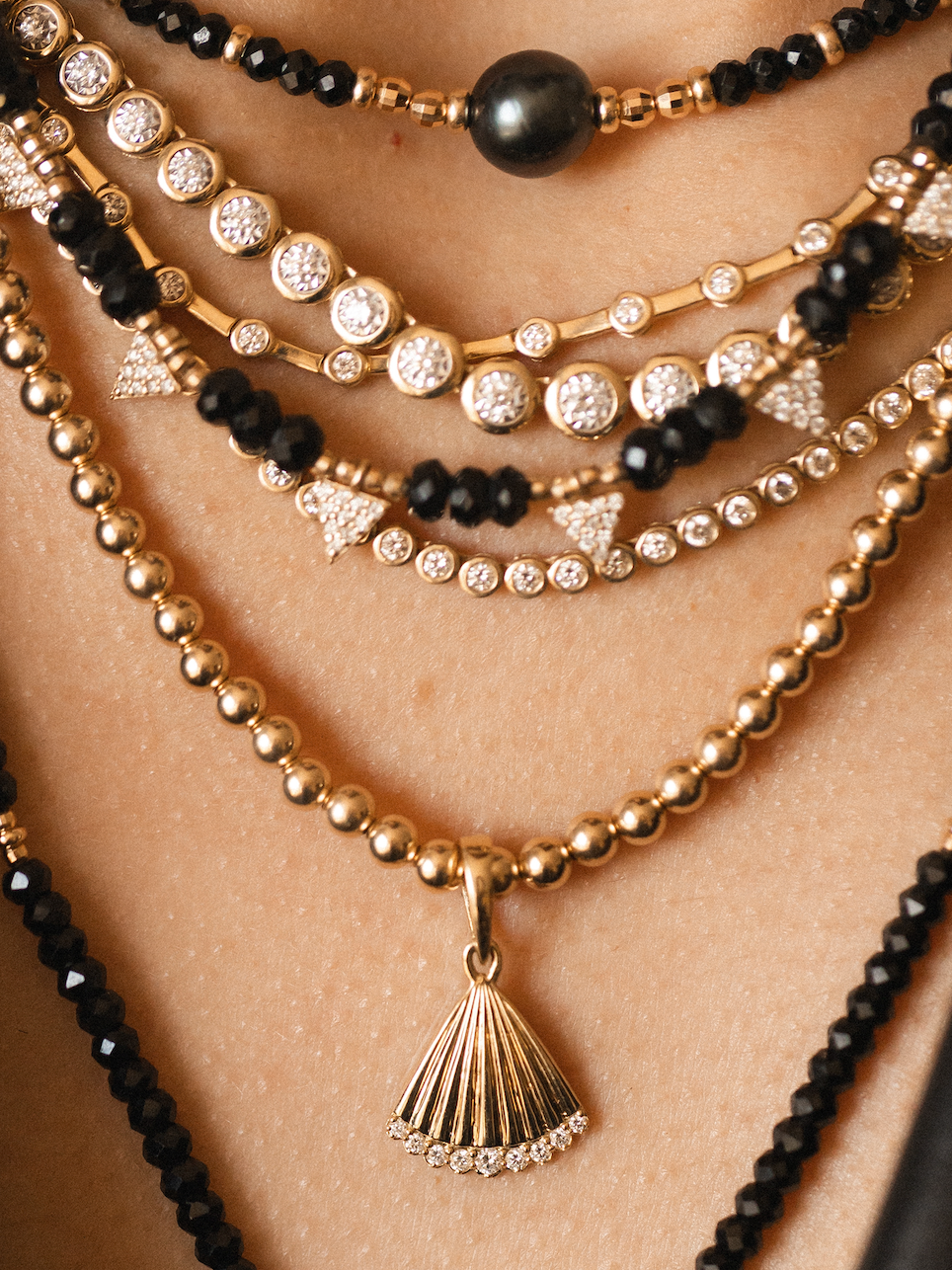 SOLID 14K GOLD & DIAMOND BUTTERFLY WING