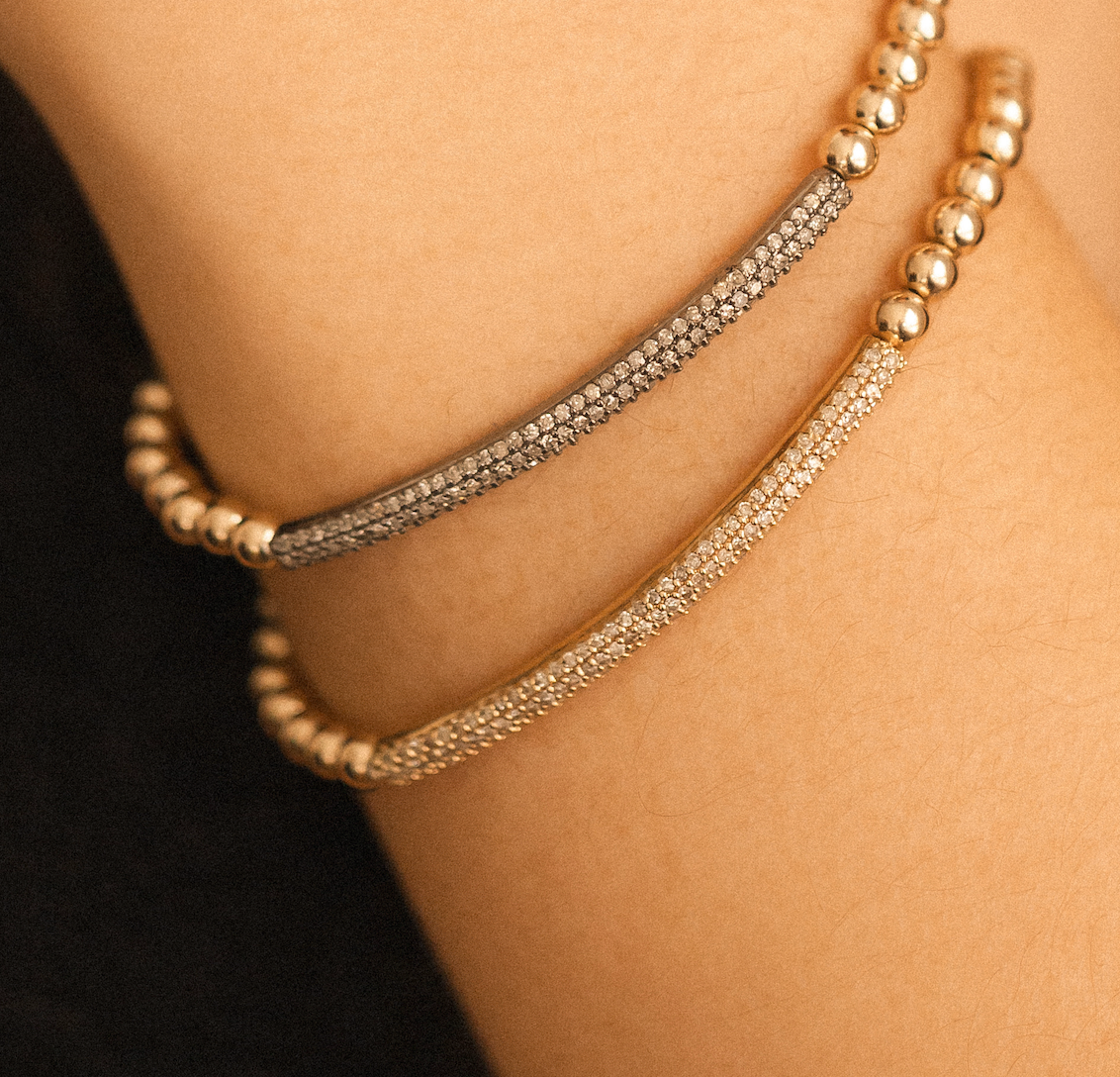 14K GOLD & DIAMOND BAR BANGLE