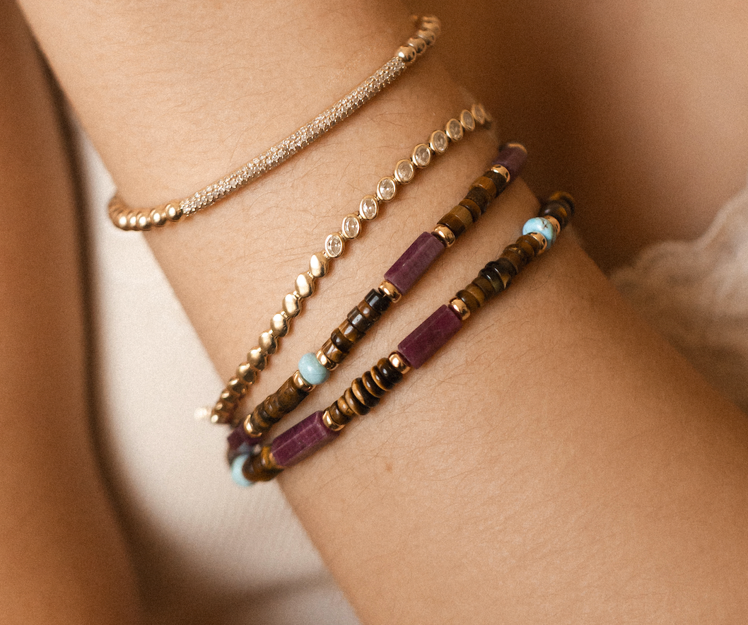 14K GOLD & DIAMOND BAR BANGLE