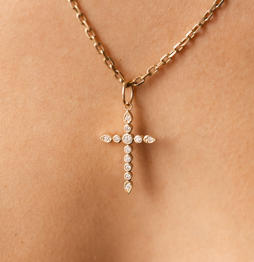 14K GOLD AND DIAMOND BEZEL CROSS