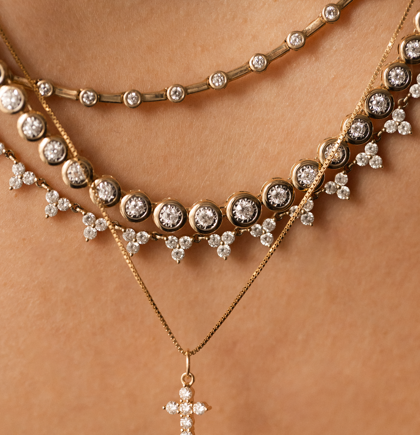 DIAMOND CLUSTER NECKLACE