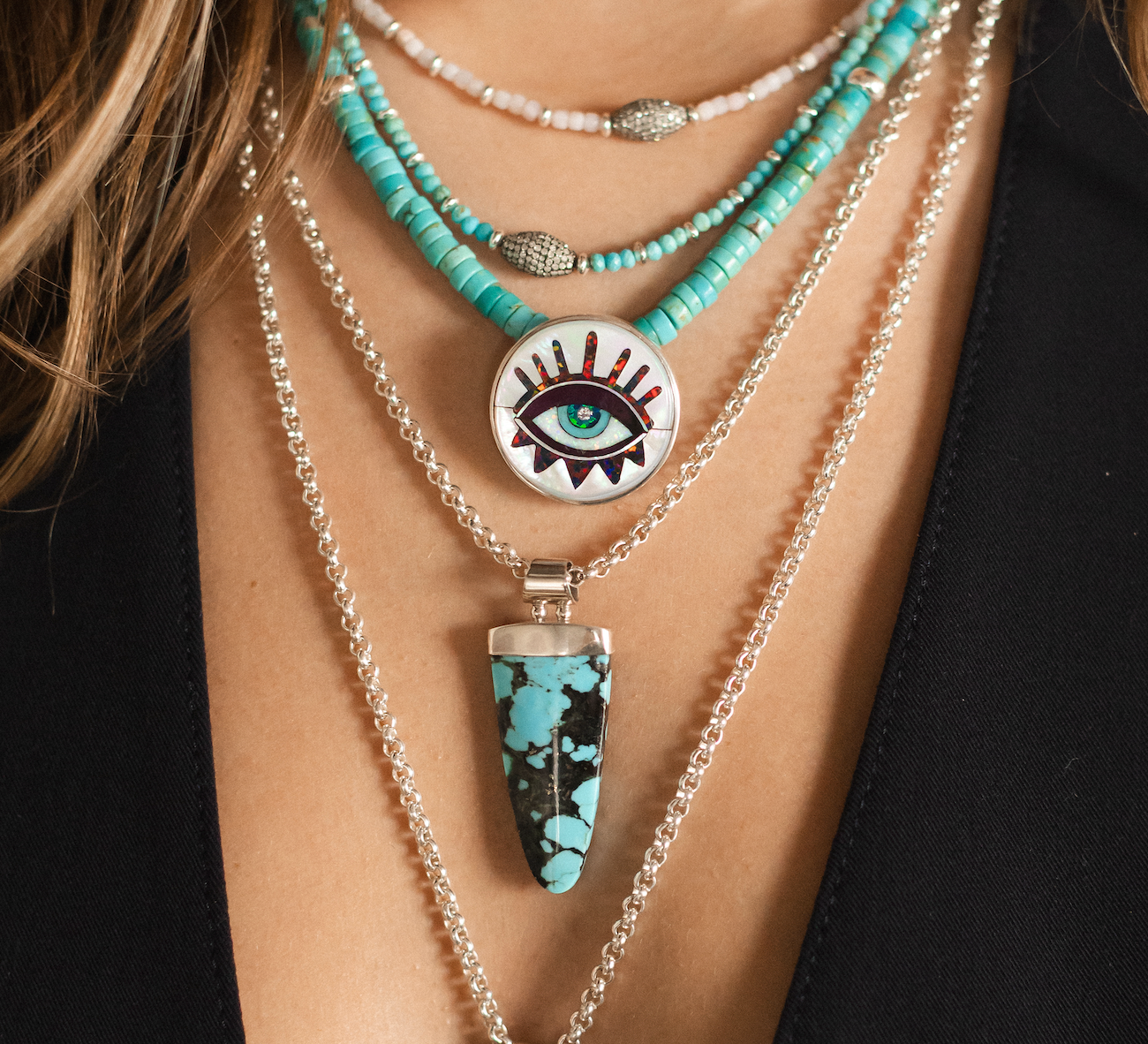 TURQUOISE PENDANT SET IN SILVER