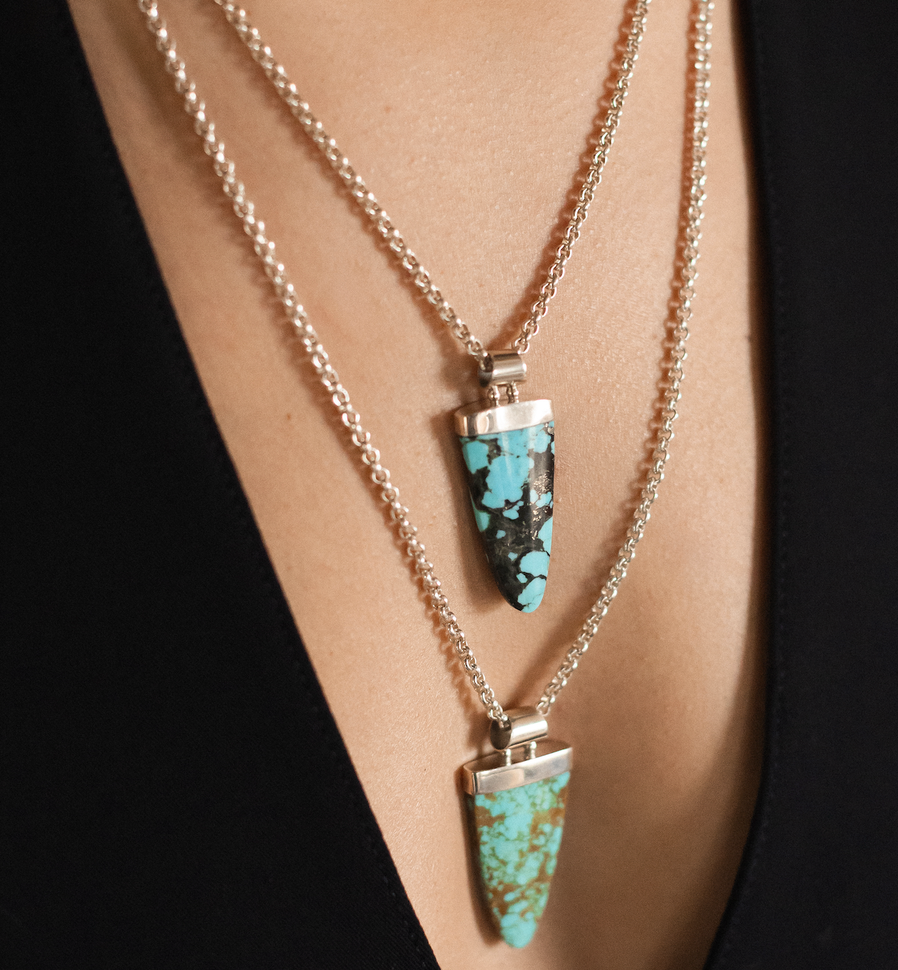 TURQUOISE PENDANT SET IN SILVER