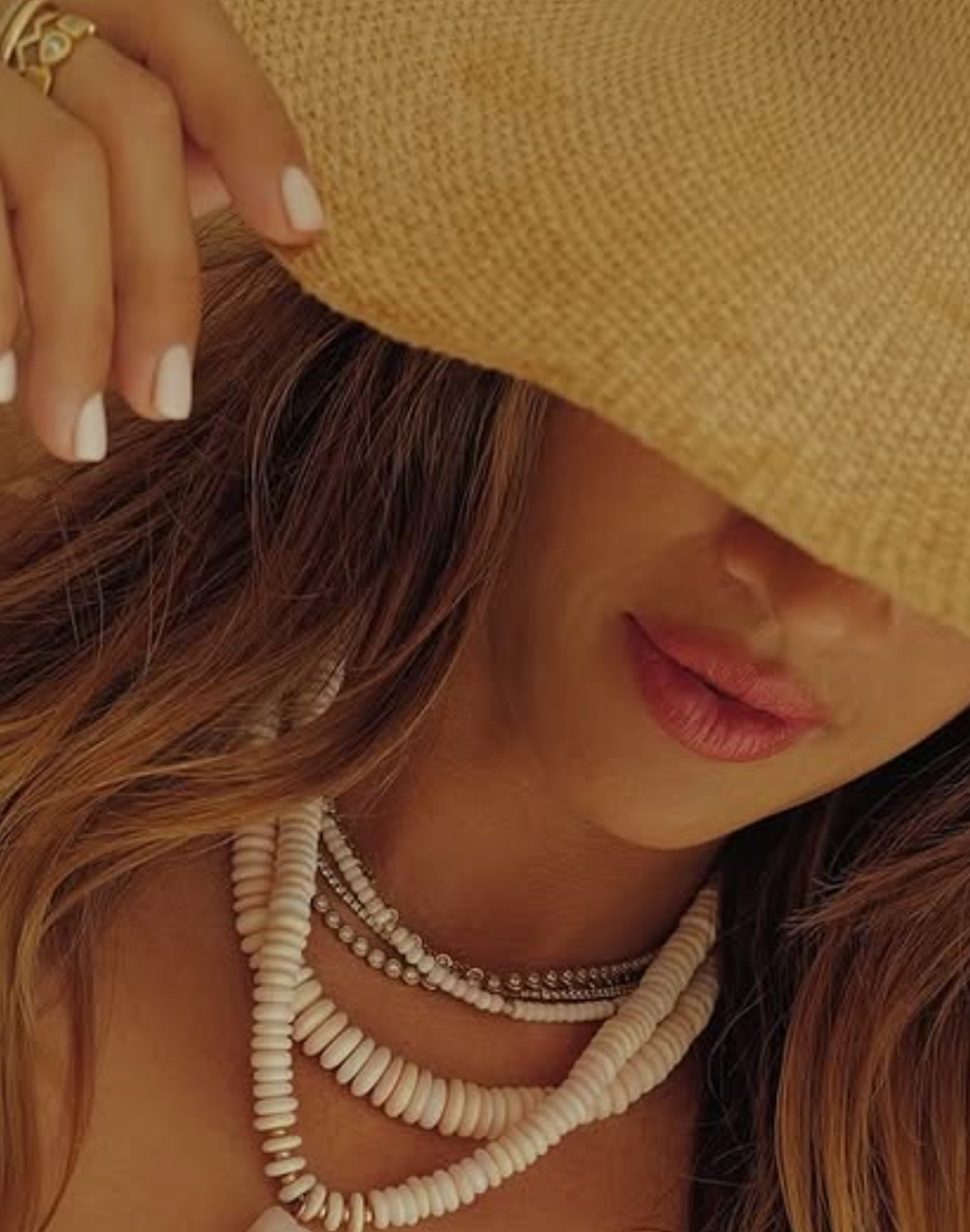 8MM PINK SHELL NECKLACE