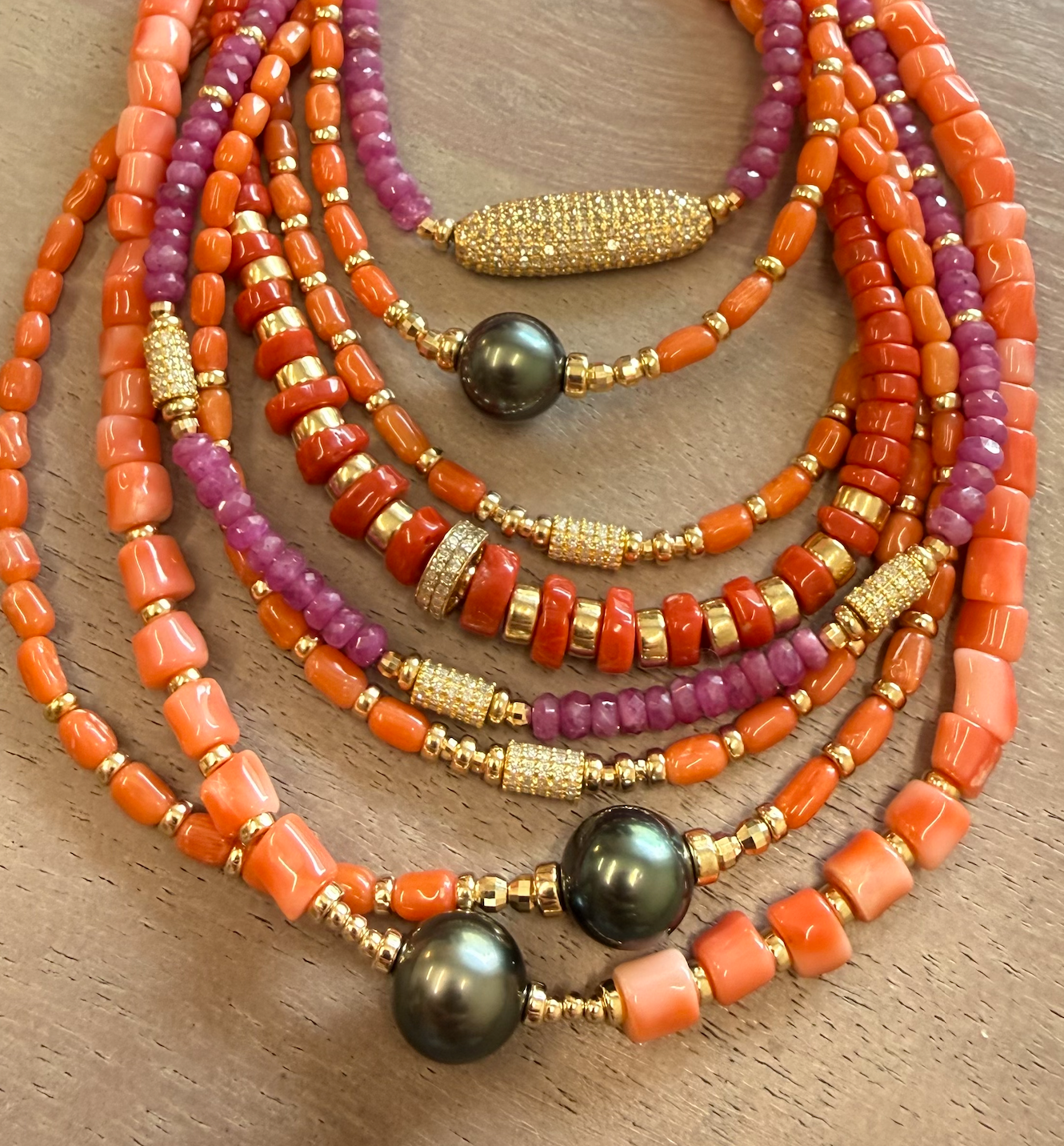 CORAL AND TAHITIAN PEARL NECKLACE