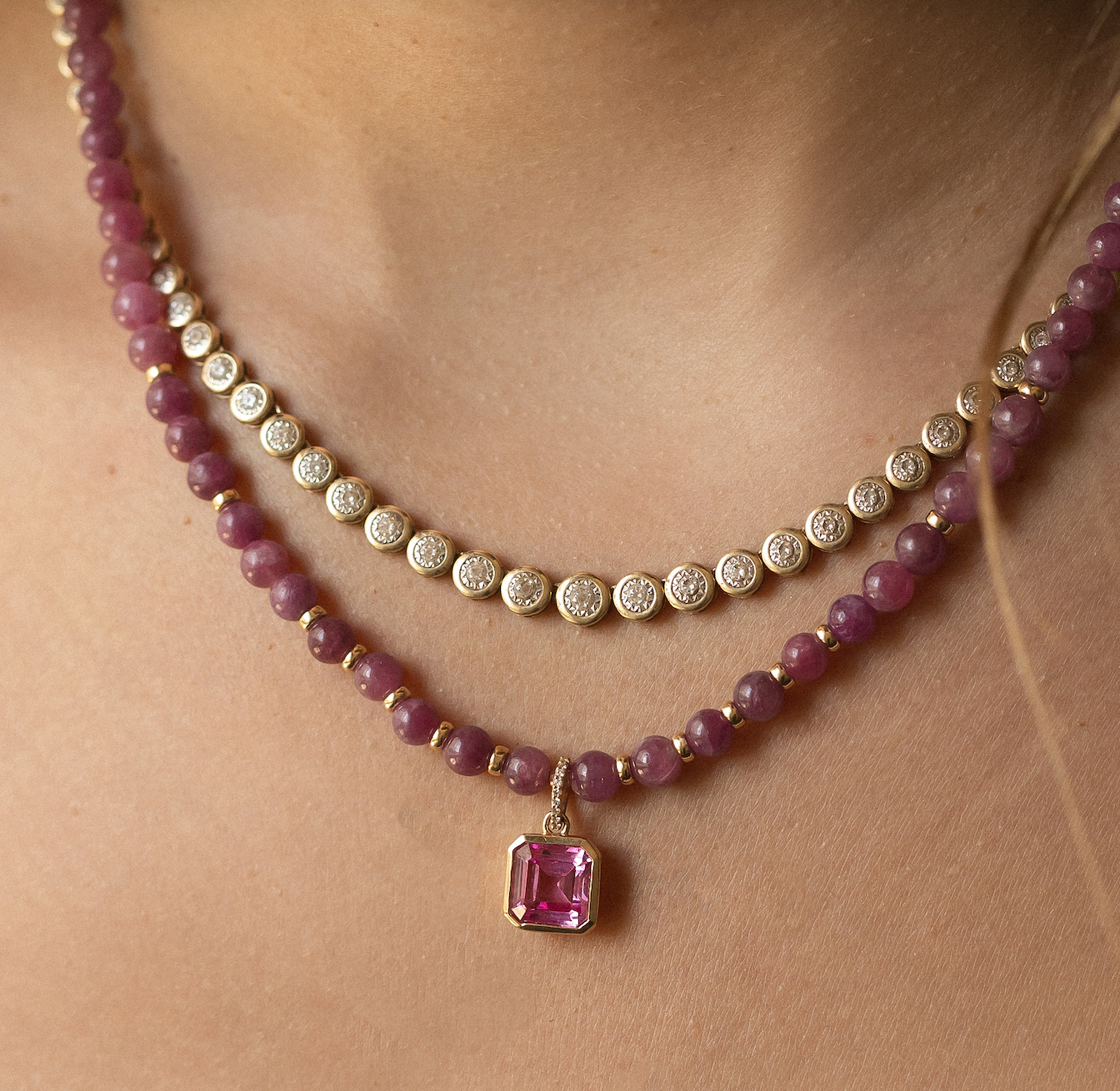 14K GOLD LARGE BEZEL DIAMOND  TENNIS NECKLACE